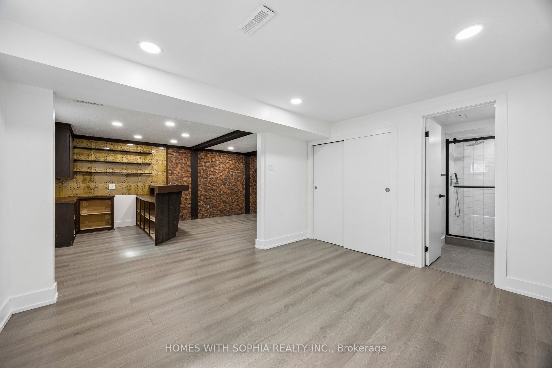 34 Rustywood Drive Property Photo 43