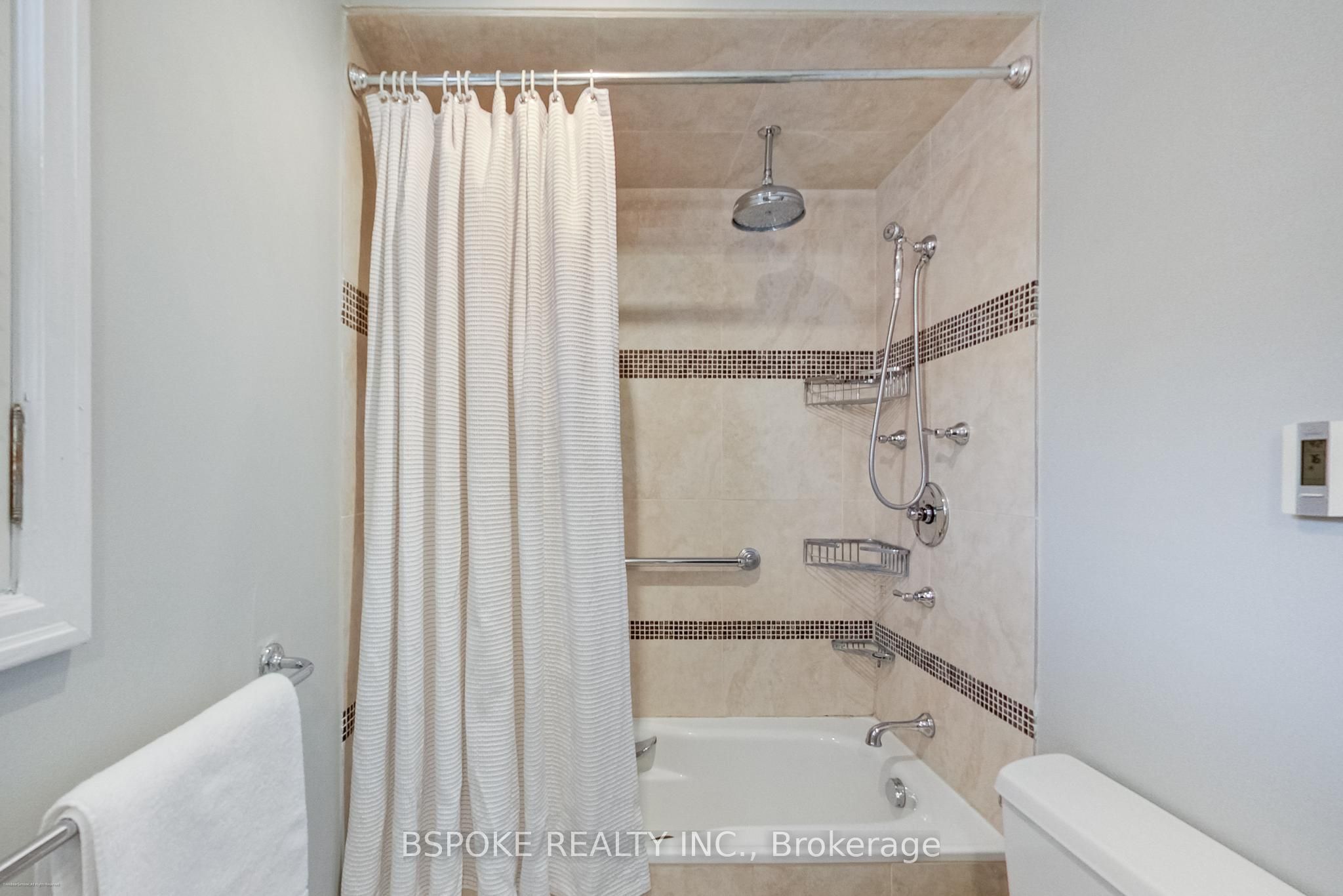 7 Warwick Avenue 3 Property Photo 20