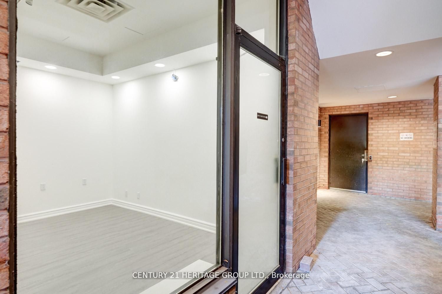 2900 Yonge Street 101 Property Photo 3