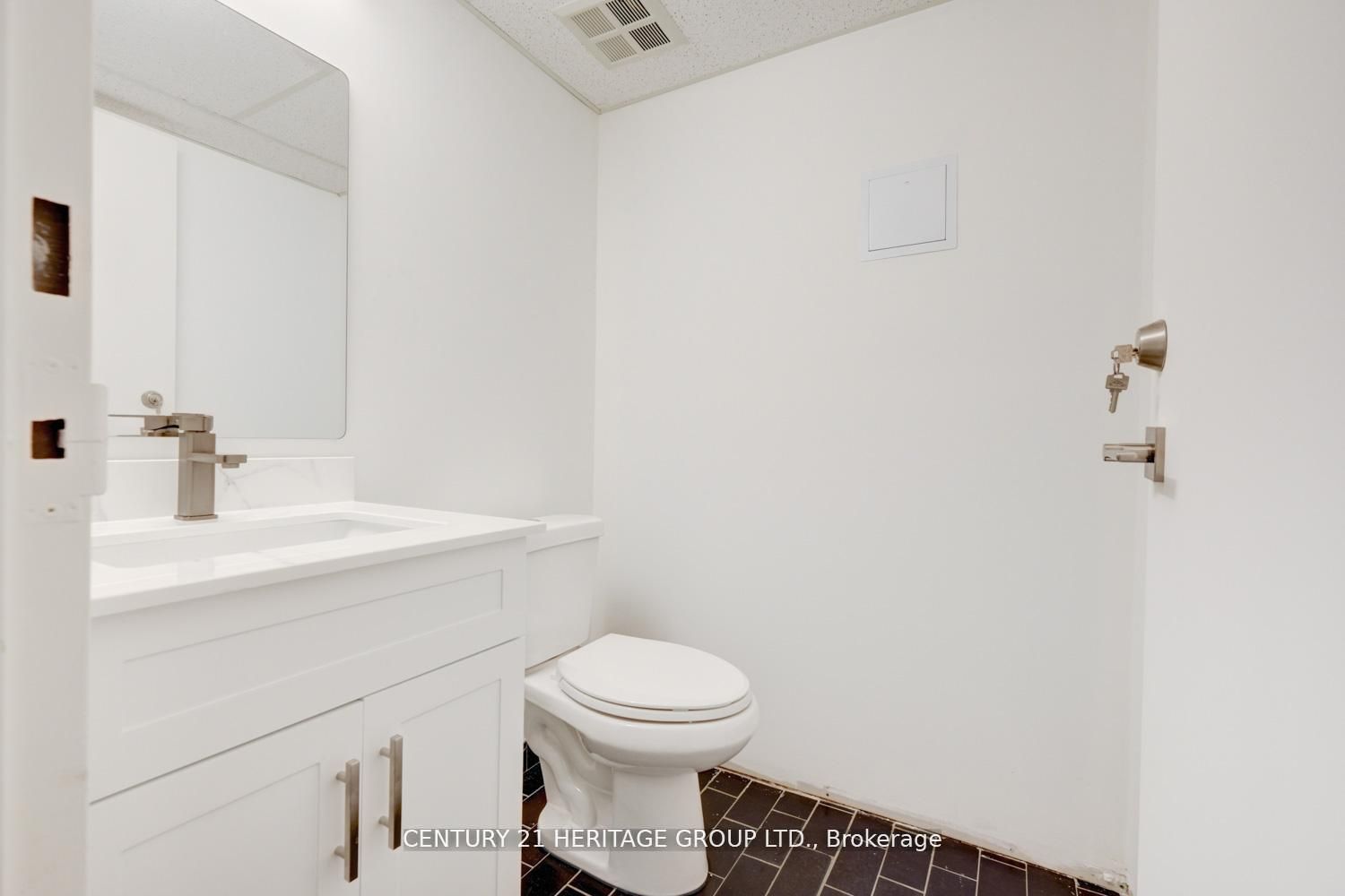 2900 Yonge Street 101 Property Photo 10