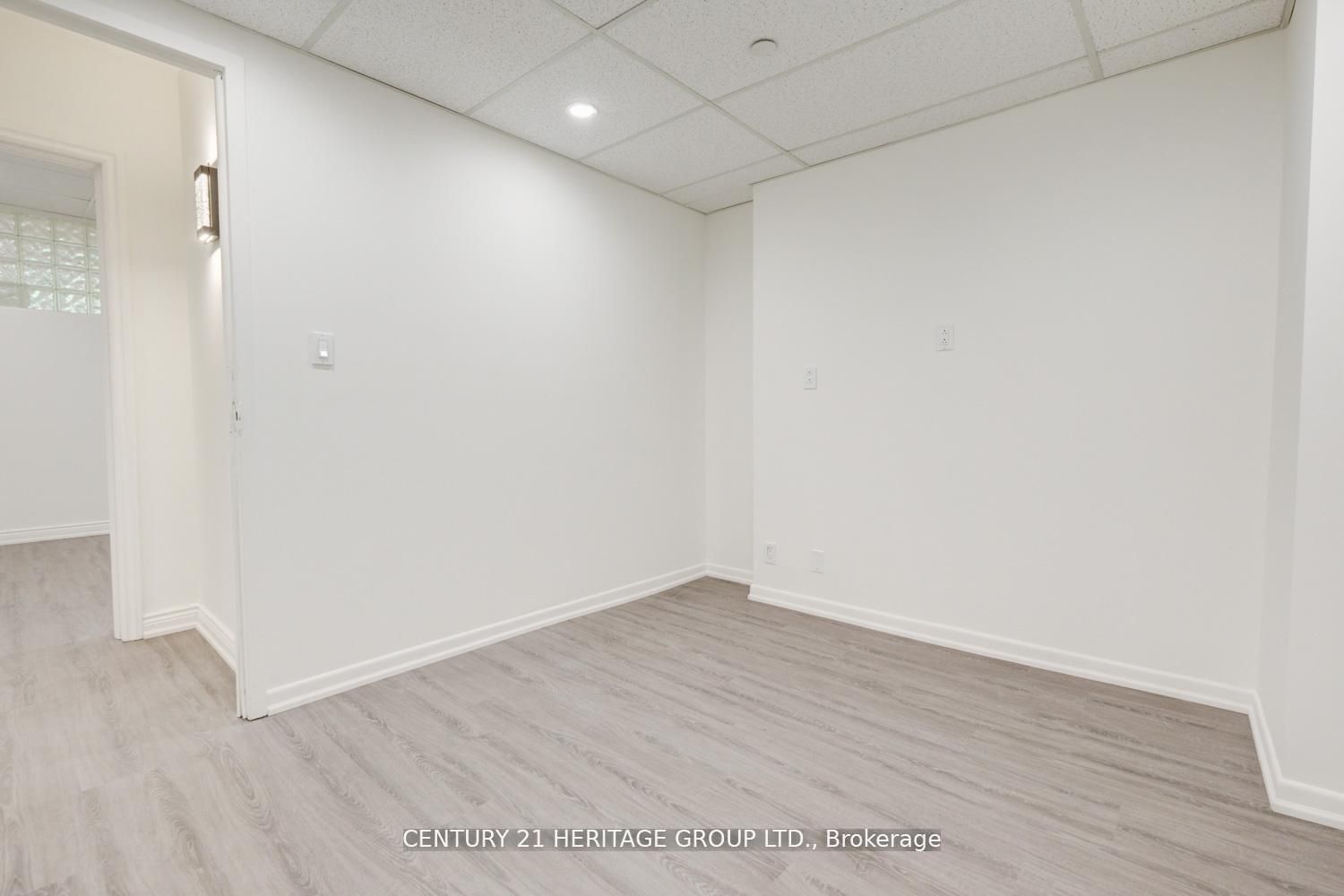 2900 Yonge Street 101 Property Photo 16