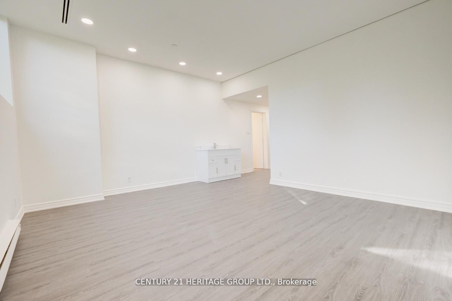 2900 Yonge Street 101 Property Photo 33