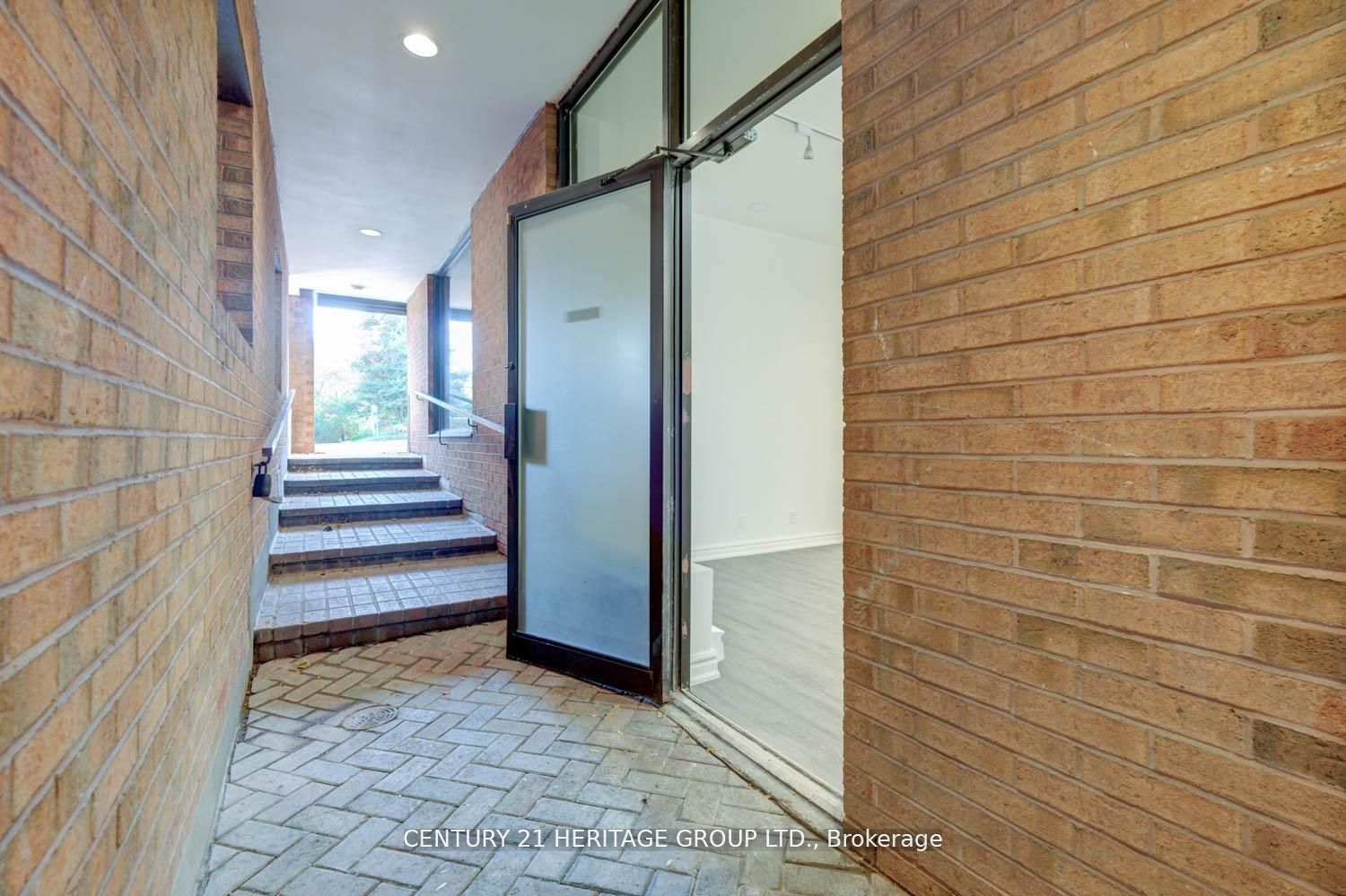 2900 Yonge Street 101 Property Photo 38