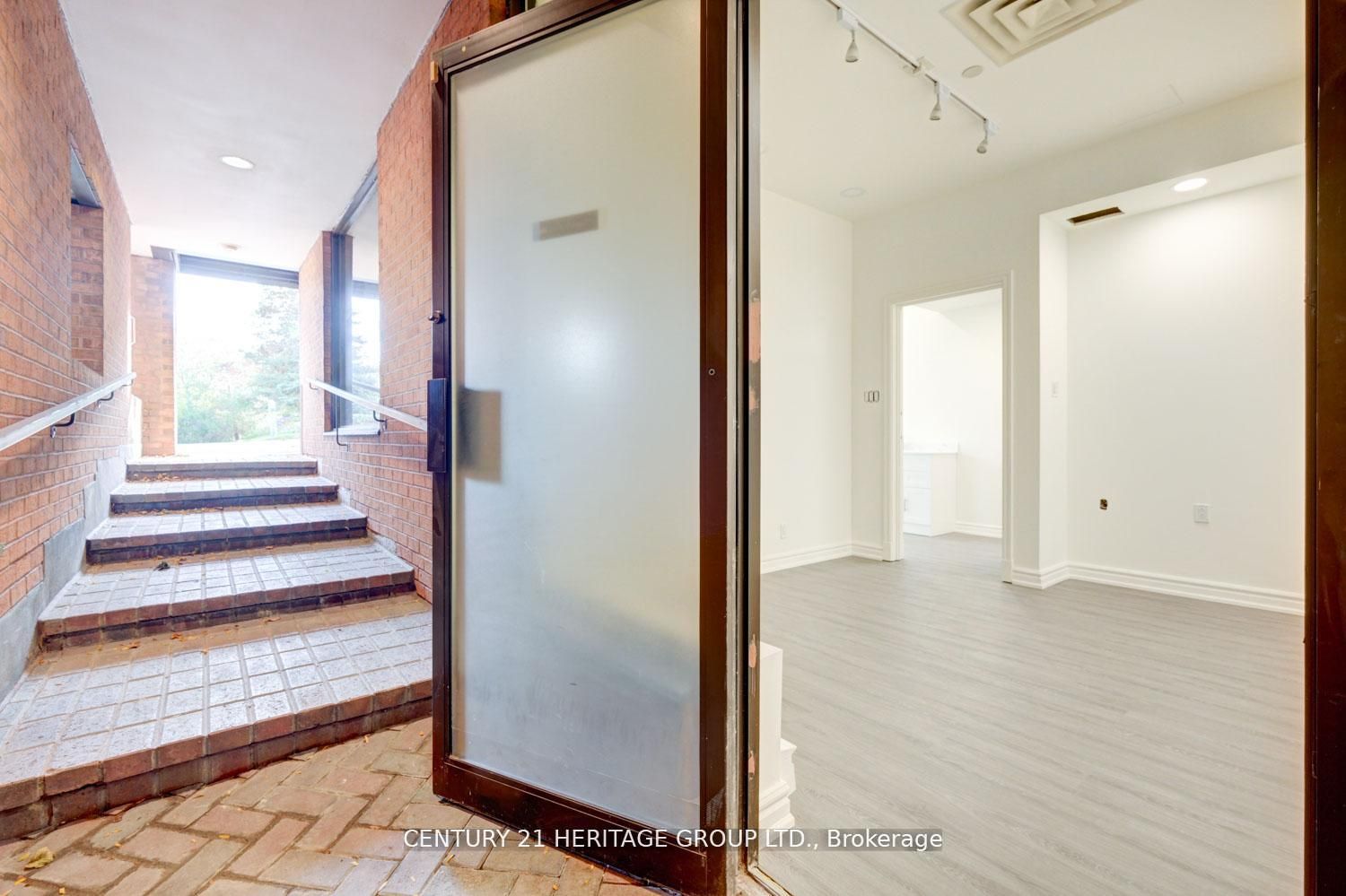 2900 Yonge Street 101 Property Photo 39