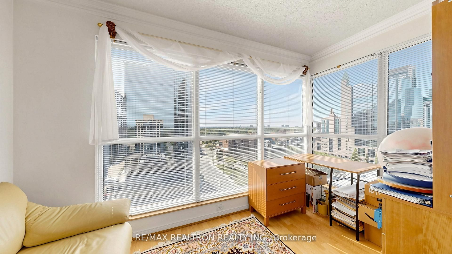 18 Hollywood Avenue 1707 Property Photo 16
