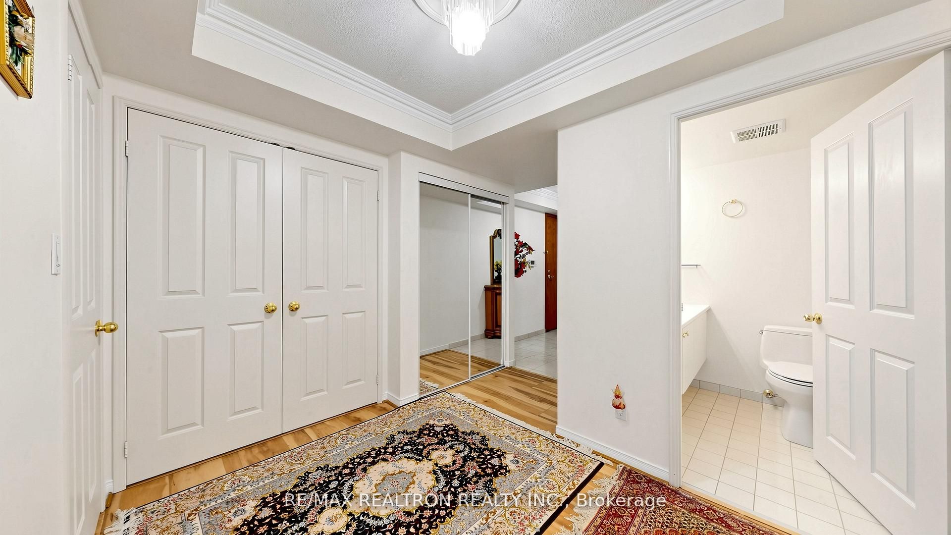 18 Hollywood Avenue 1707 Property Photo 36