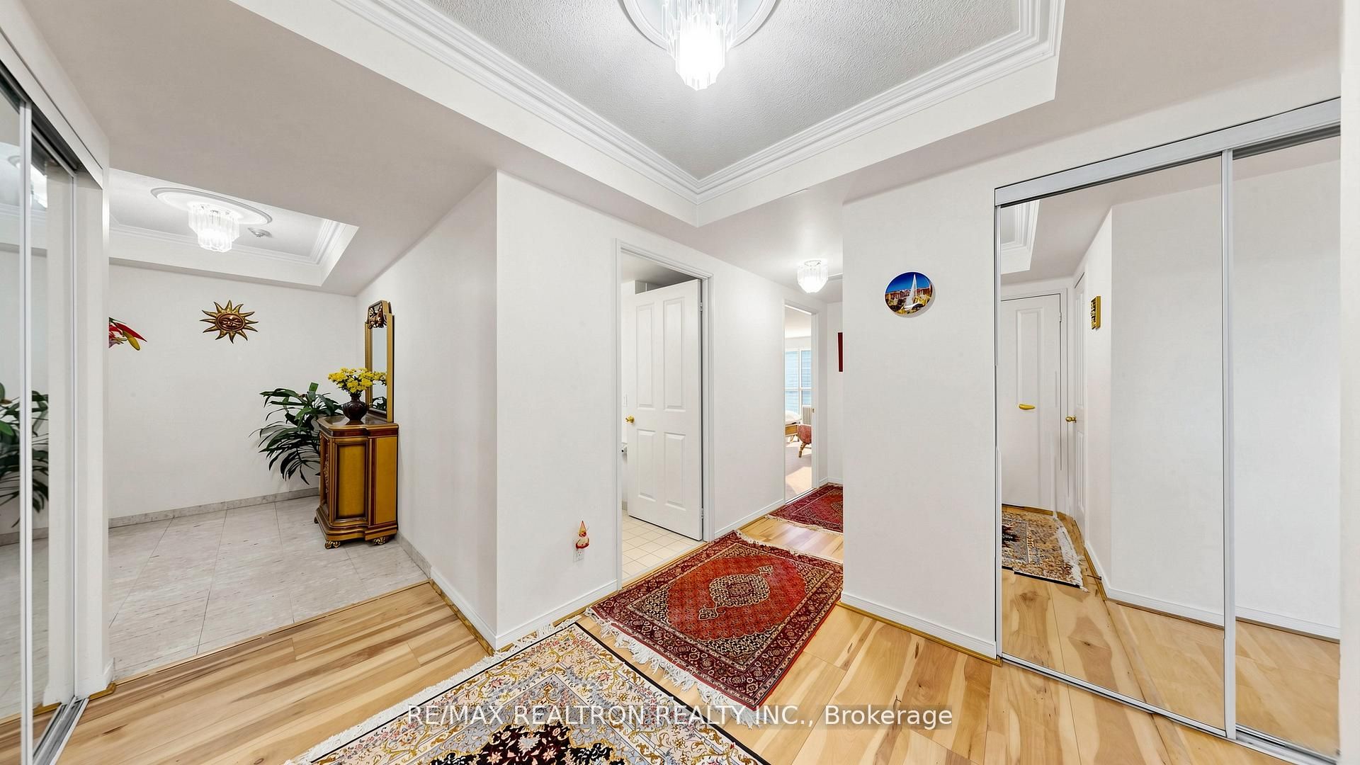 18 Hollywood Avenue 1707 Property Photo 38