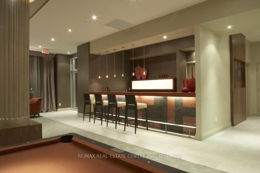 763 Bay Street 4012 Property Photo 6