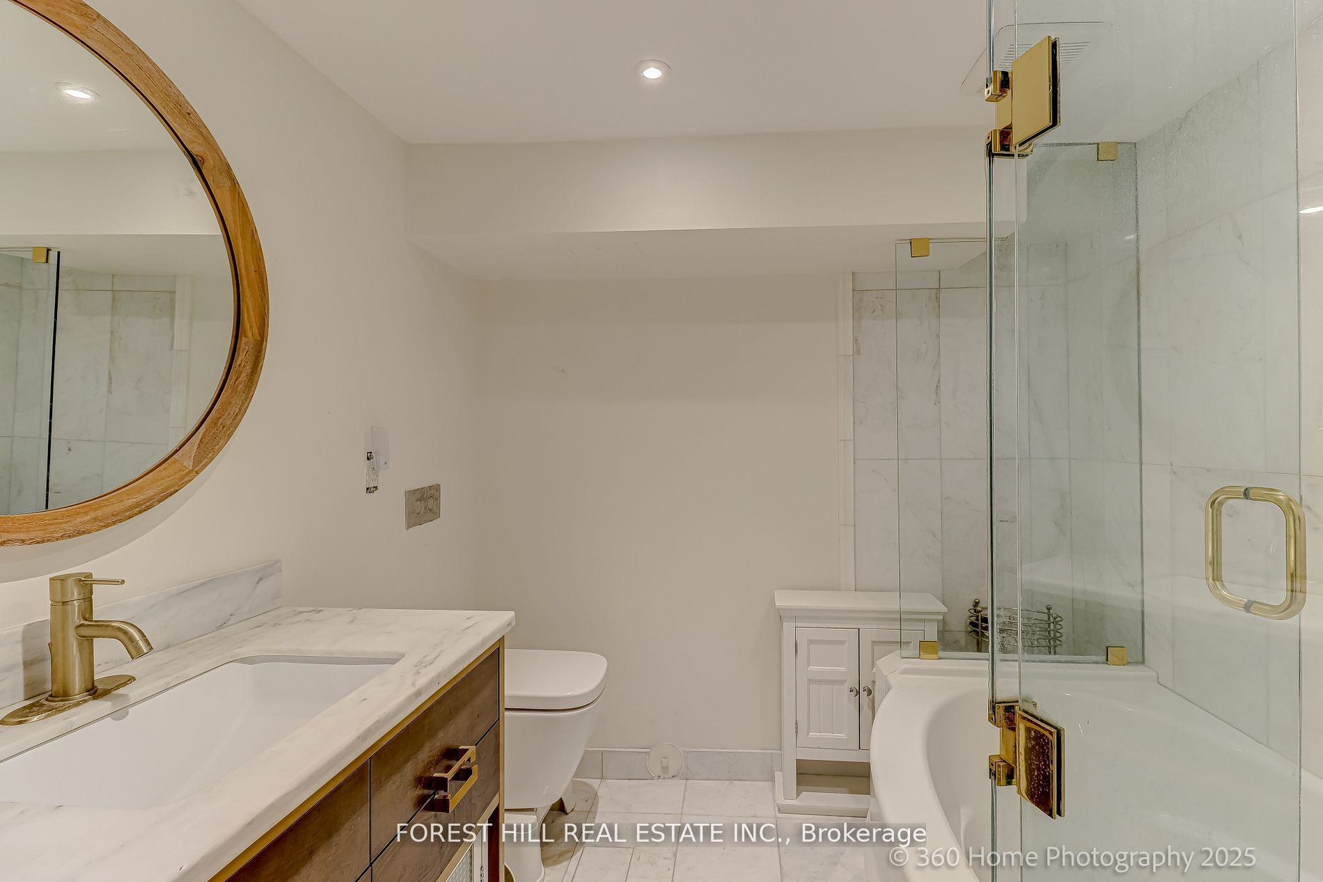 379 Huron Street Property Photo 29