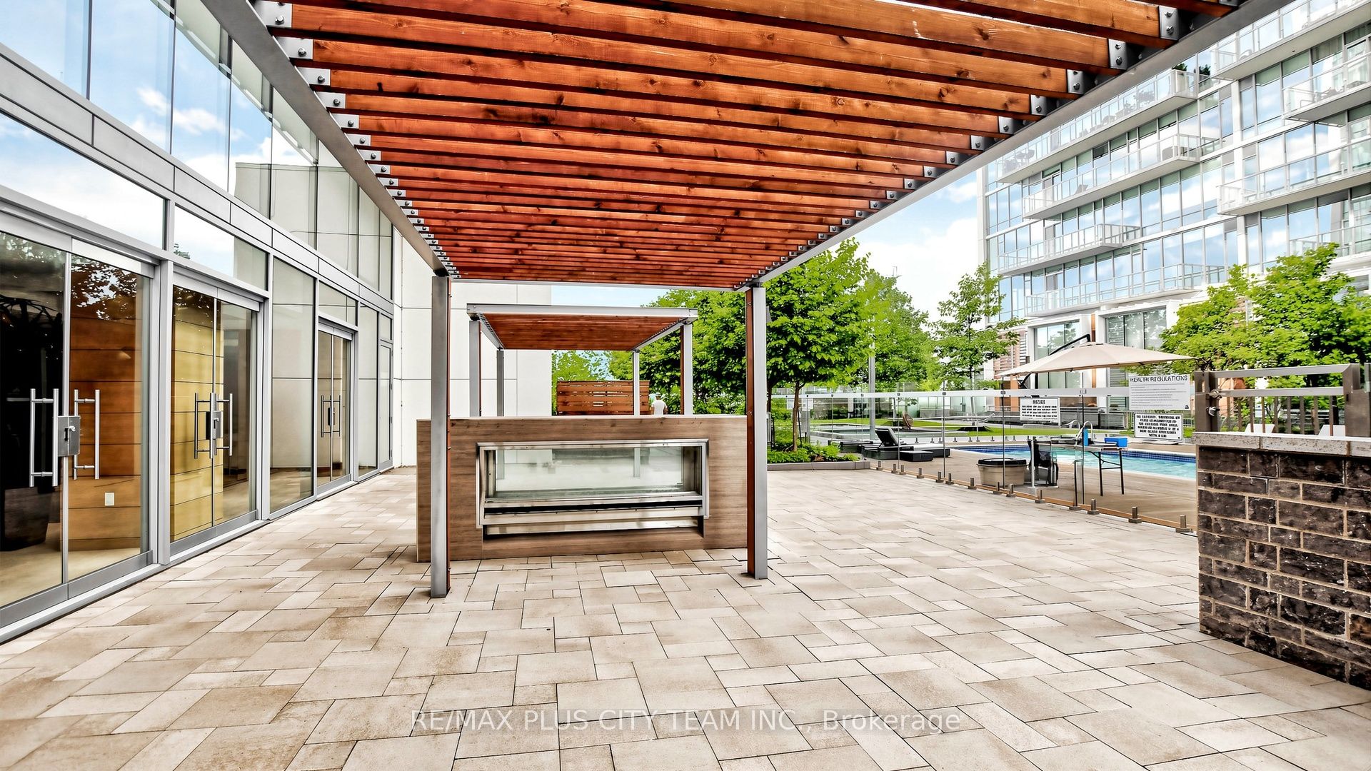 29 Queens Quay E Th122 Property Photo 23