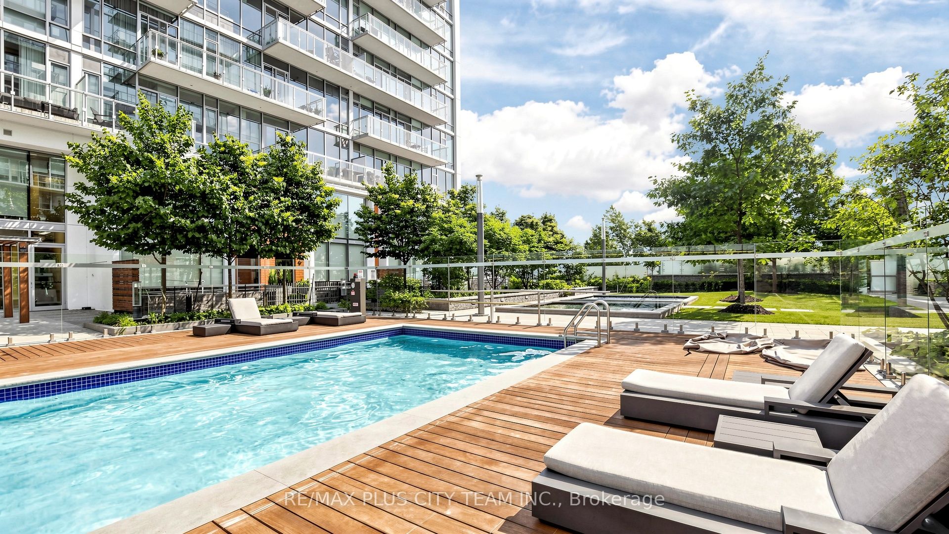 29 Queens Quay E Th122 Property Photo 24