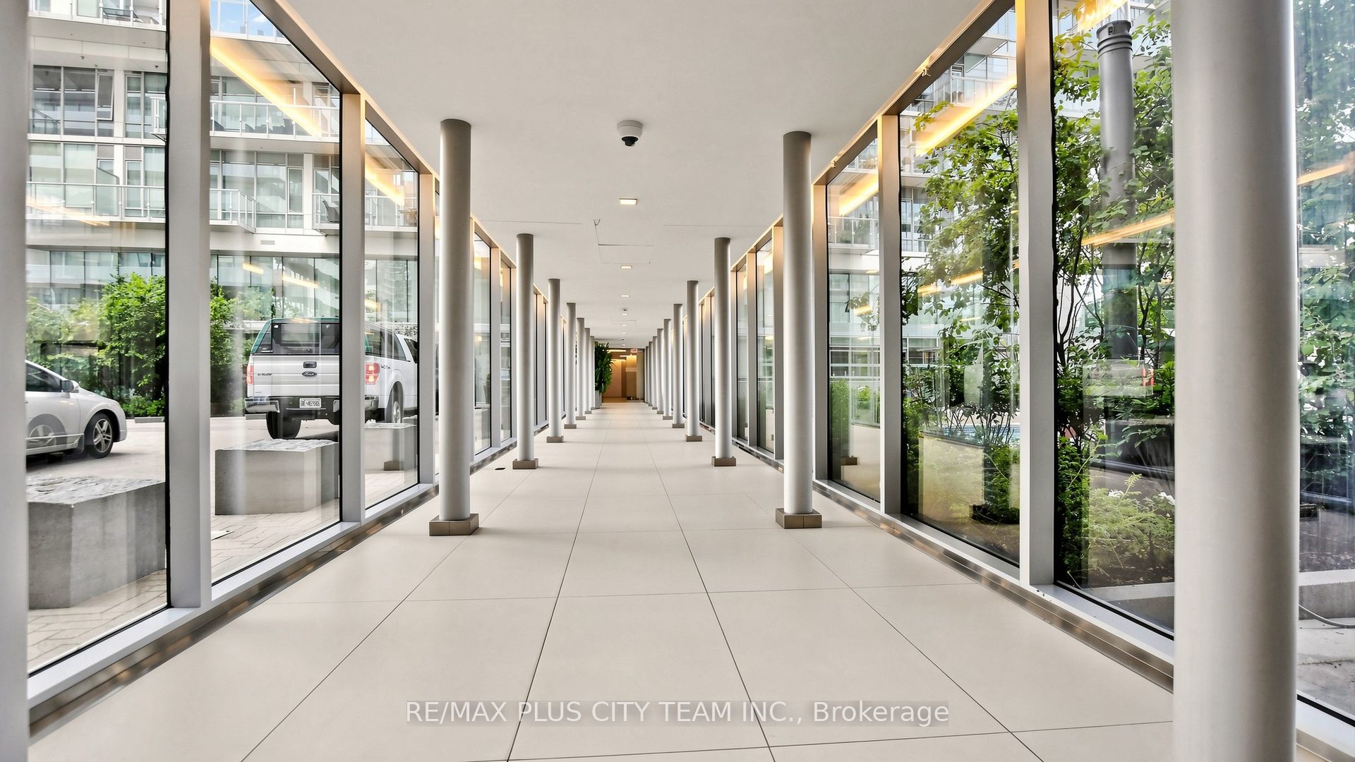 29 Queens Quay E Th122 Property Photo 27