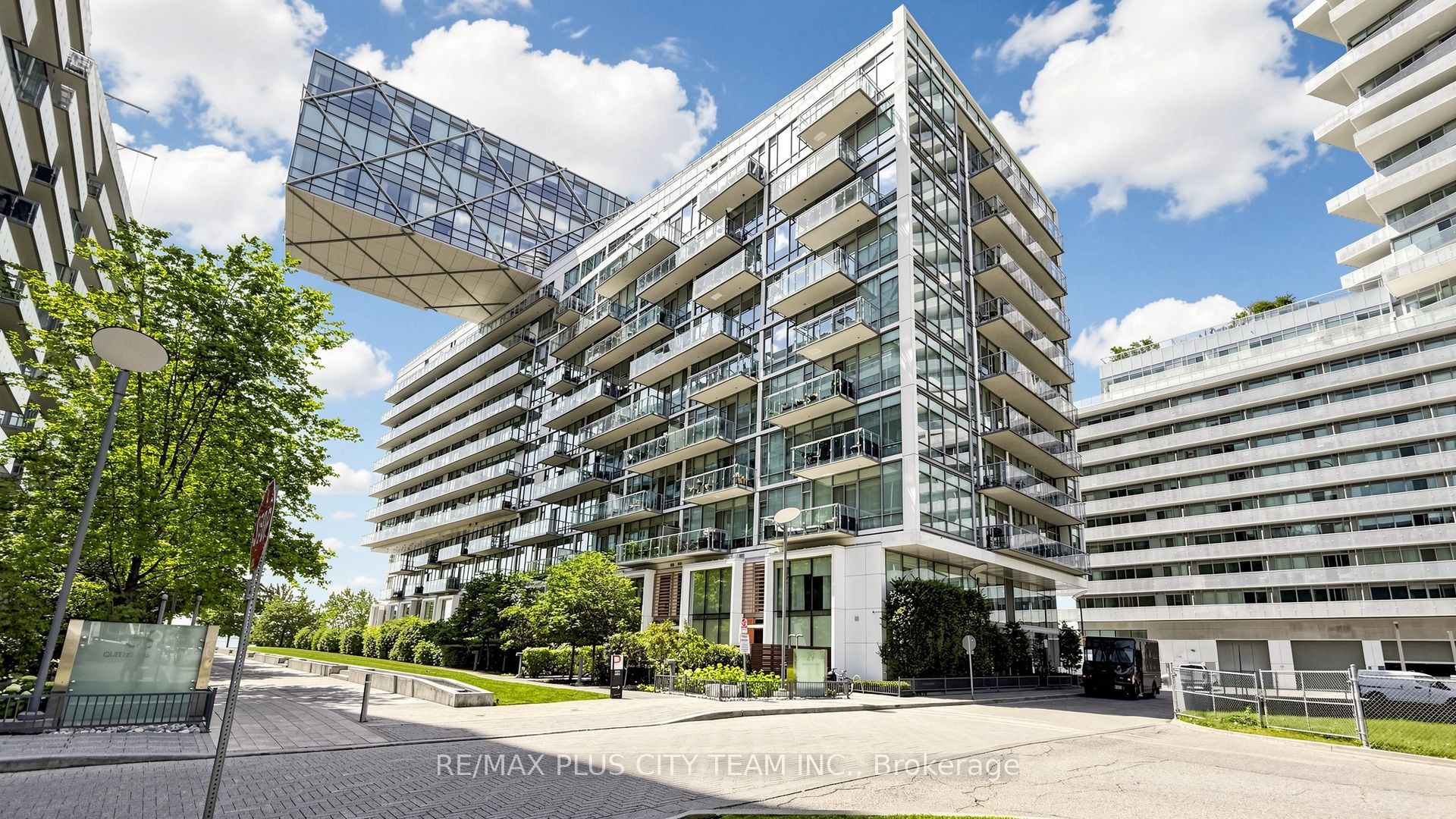 29 Queens Quay E Th122 Property Photo 30