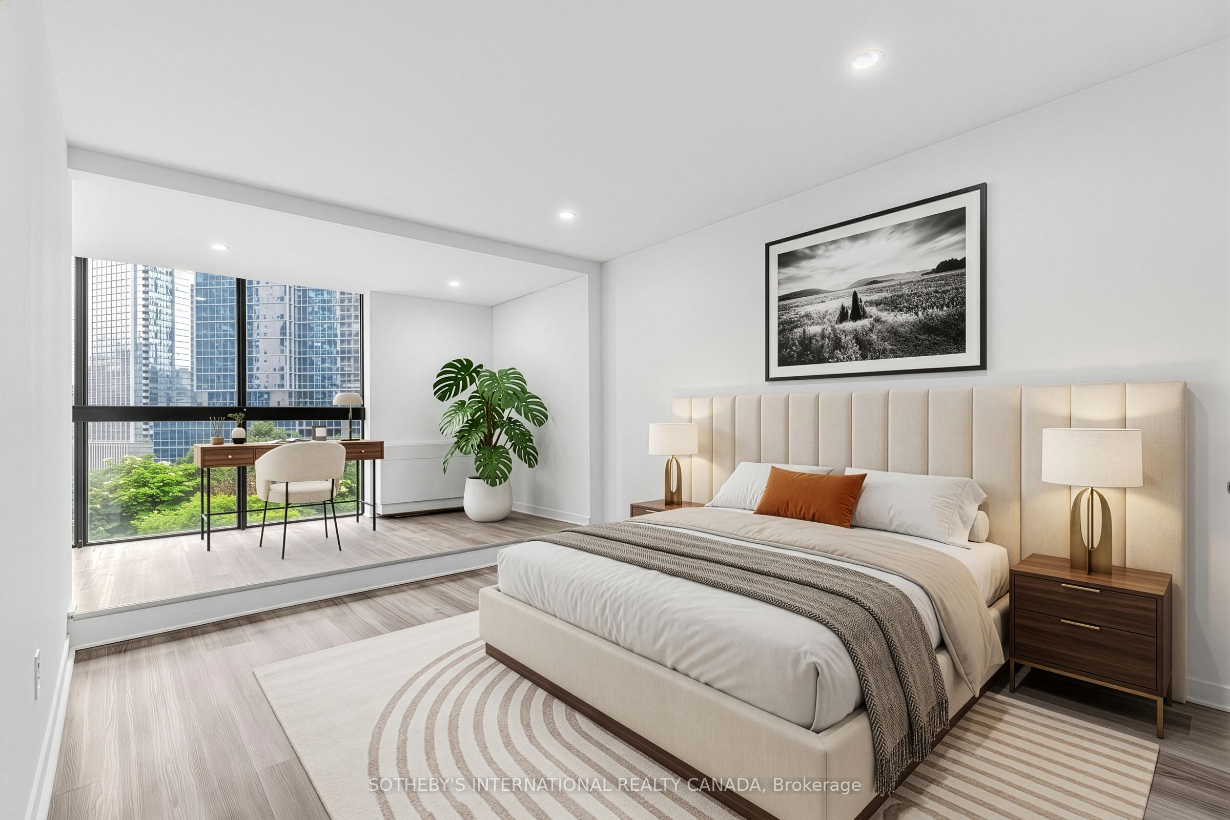 33 Harbour Square 1008 Property Photo 29