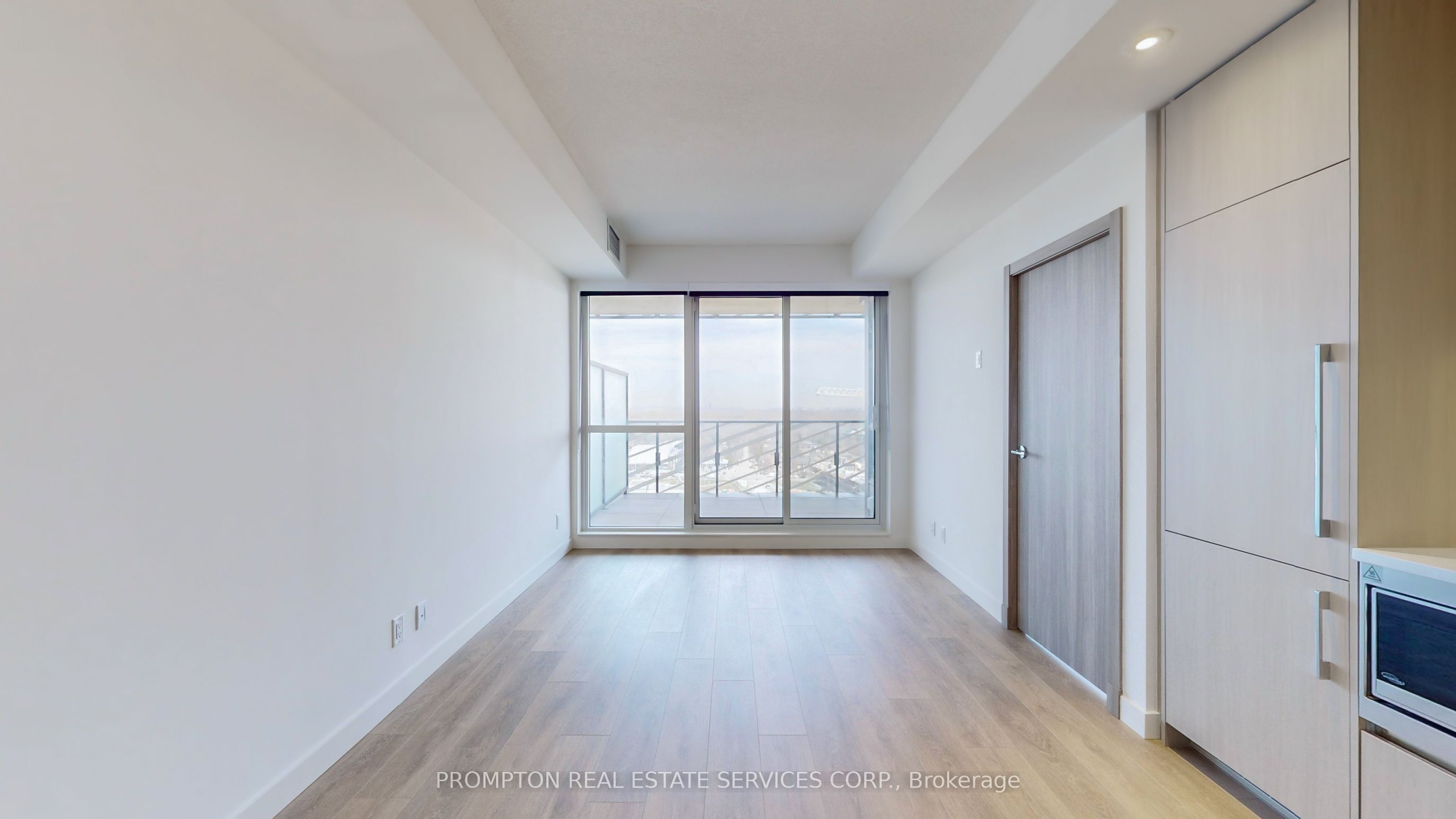 85 Mcmahon Drive 1211 Property Photo 14