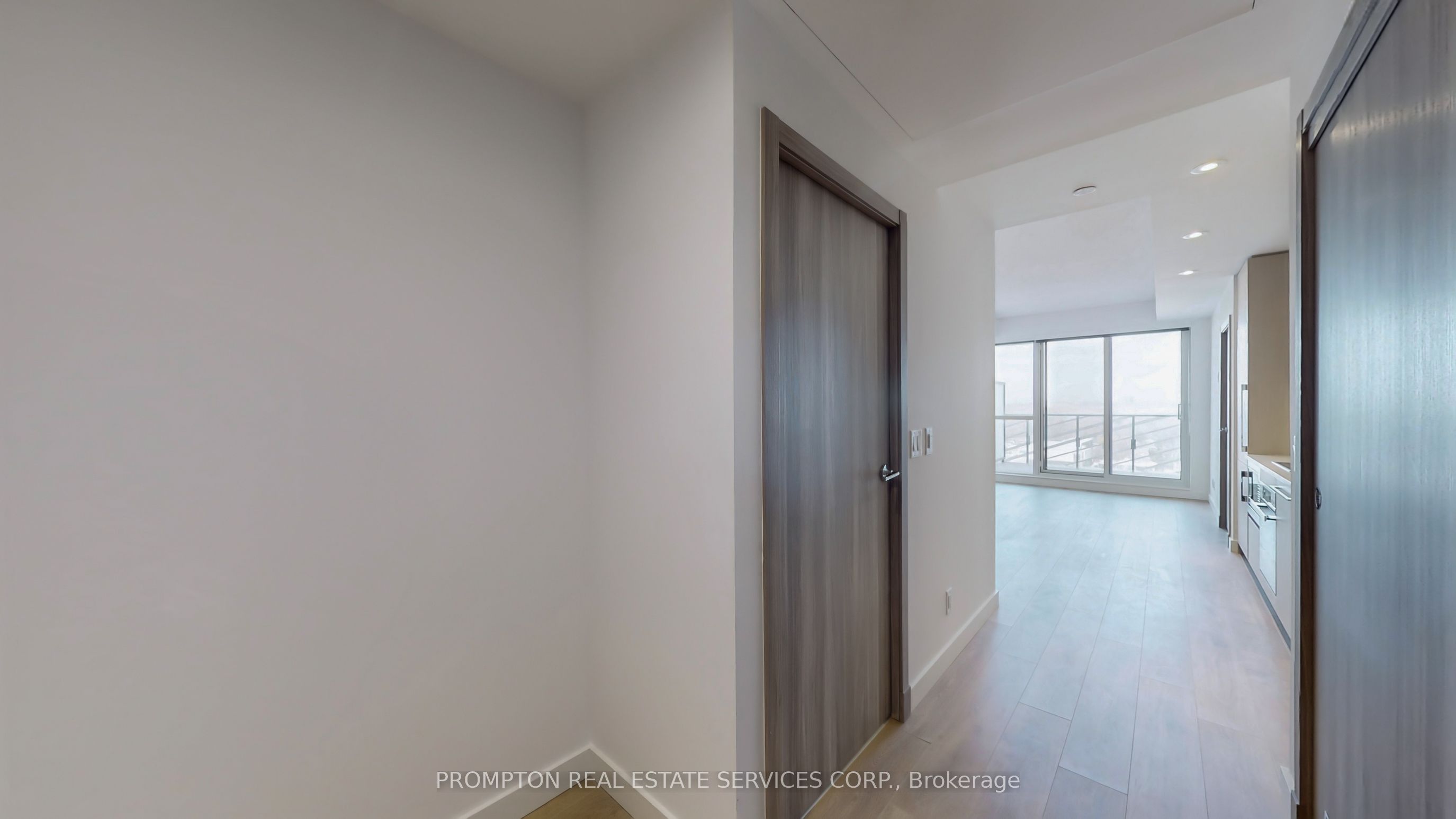 85 Mcmahon Drive 1211 Property Photo 27