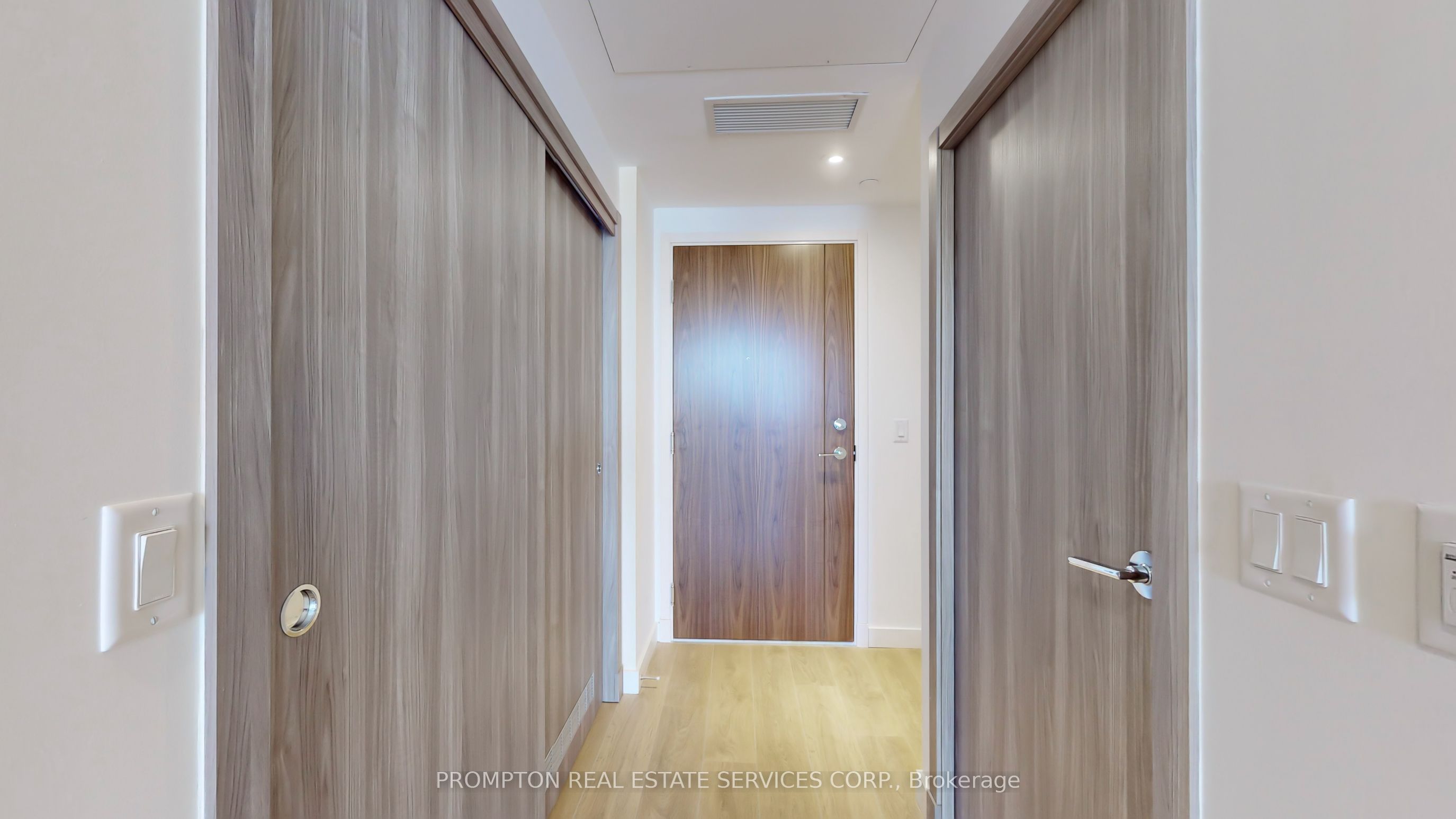 85 Mcmahon Drive 1211 Property Photo 28