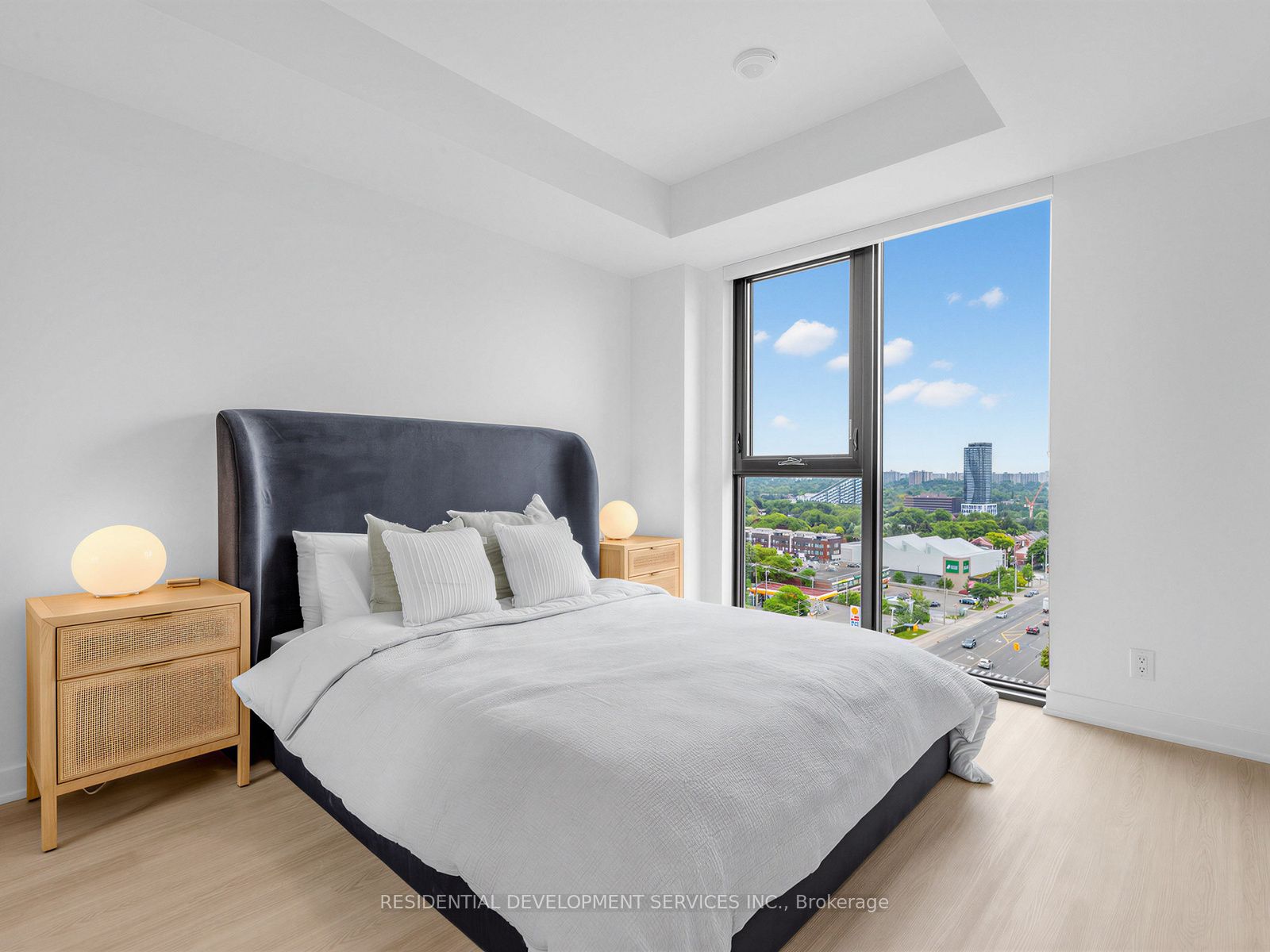 699 Sheppard Avenue E 1111 Property Photo 15