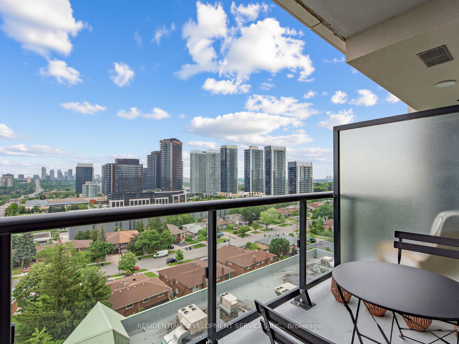 699 Sheppard Avenue E 1111 Property Photo 22