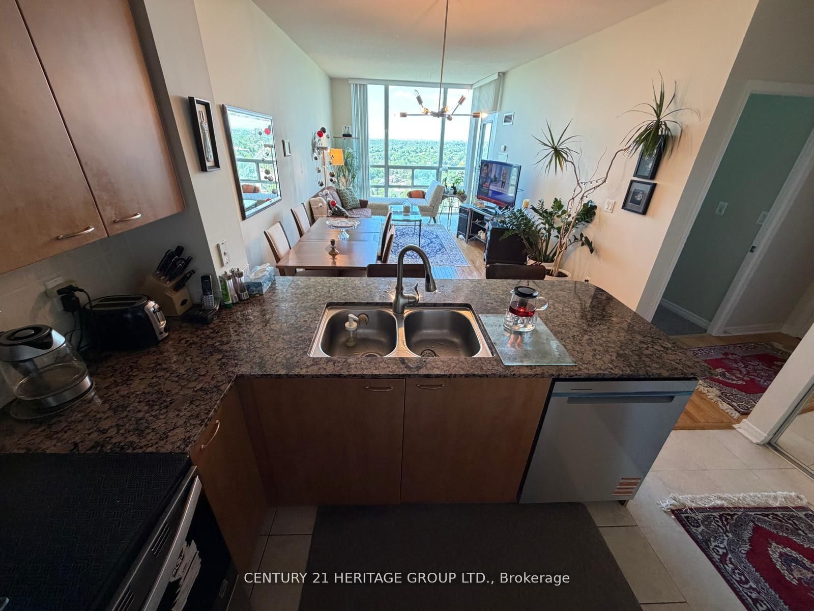 509 Beecroft Road 2206 Property Photo 11