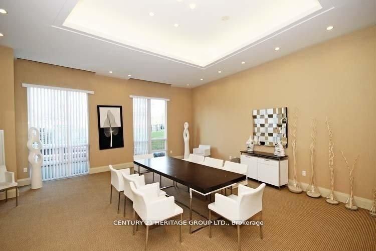 509 Beecroft Road 2206 Property Photo 29