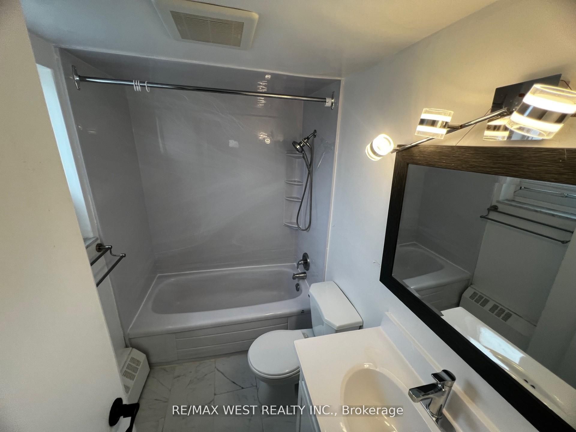 130 Neptune Drive 202 Property Photo 15