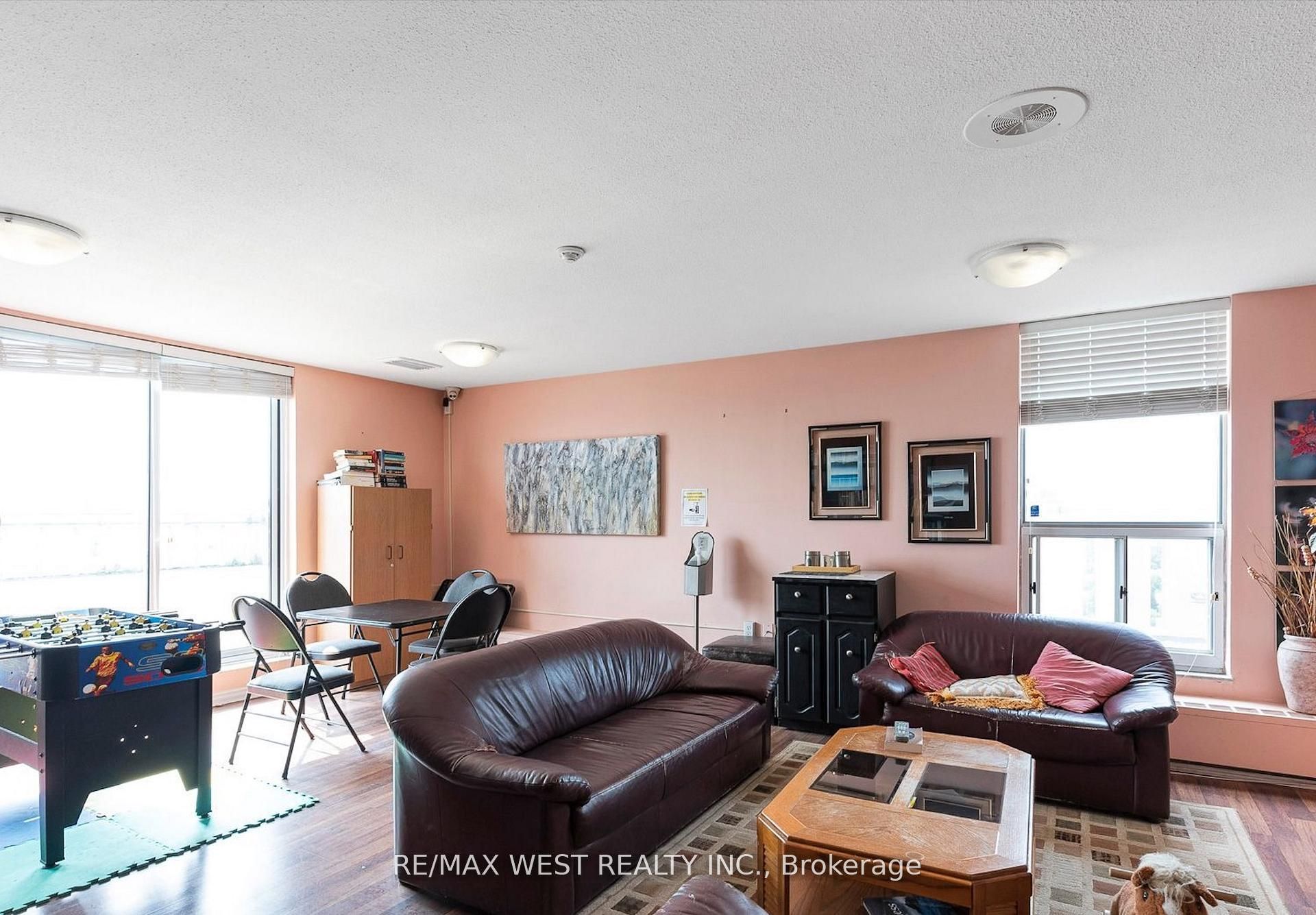 130 Neptune Drive 202 Property Photo 29