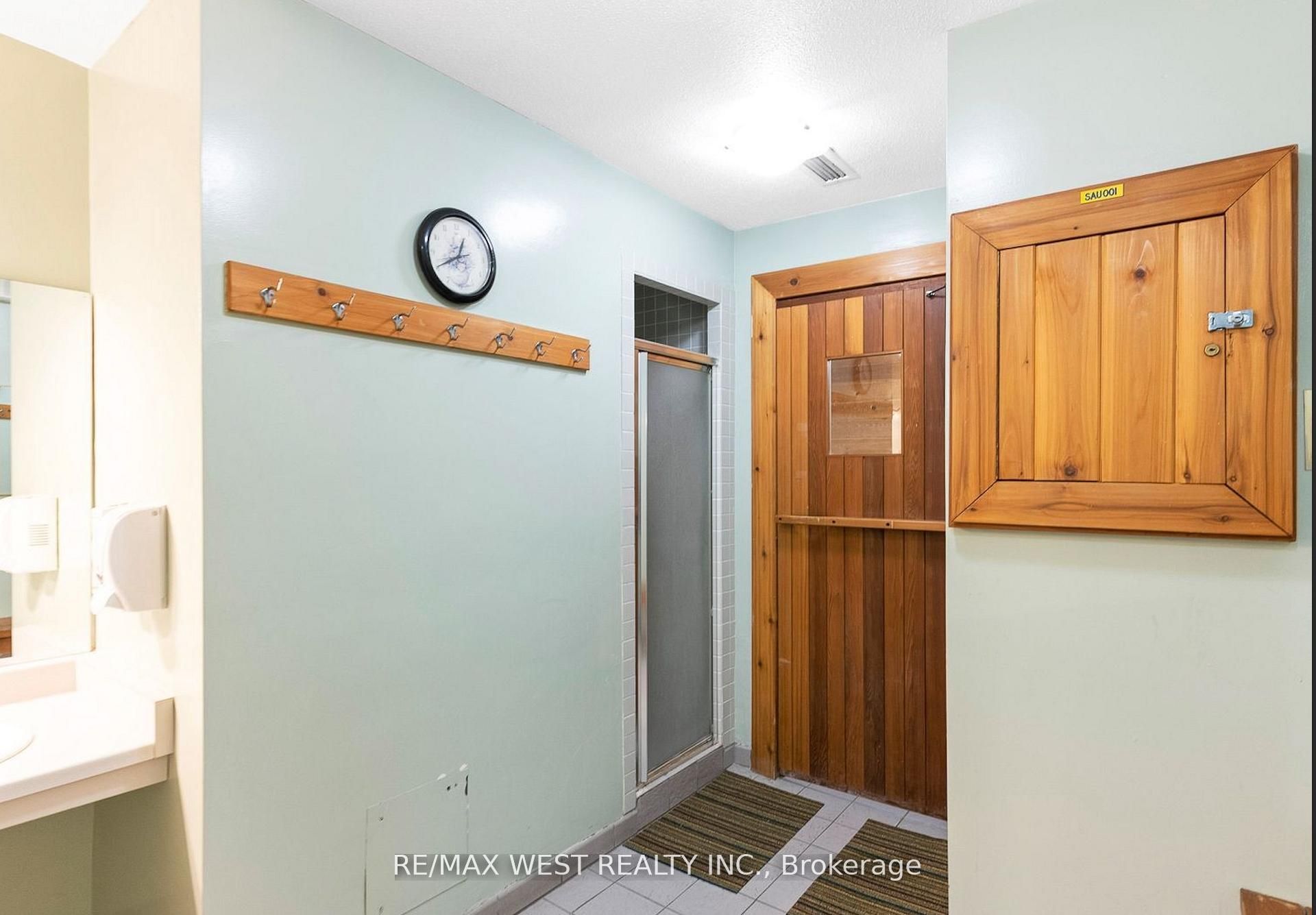 130 Neptune Drive 202 Property Photo 32