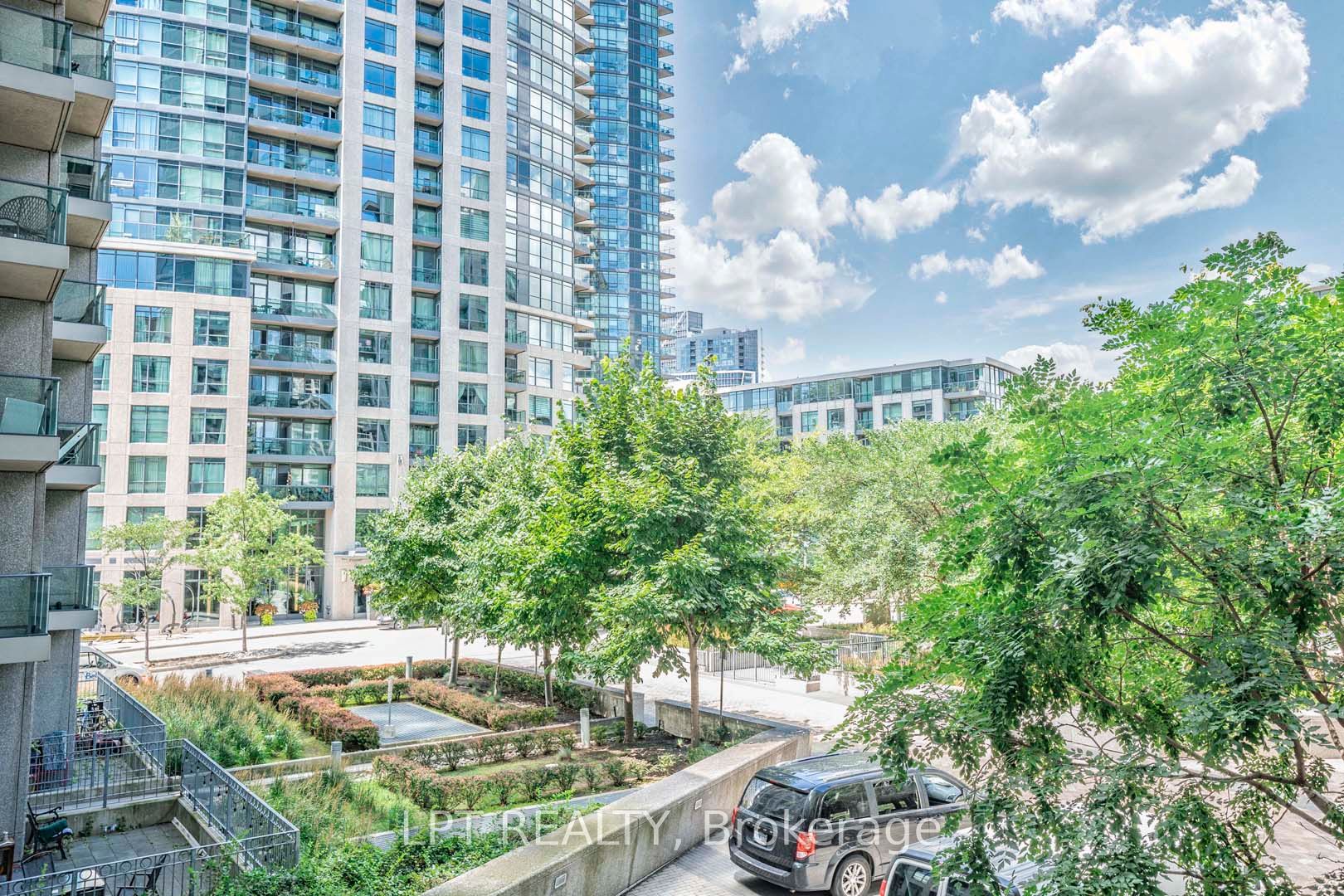 215 Fort York Boulevard 217 Property Photo 27
