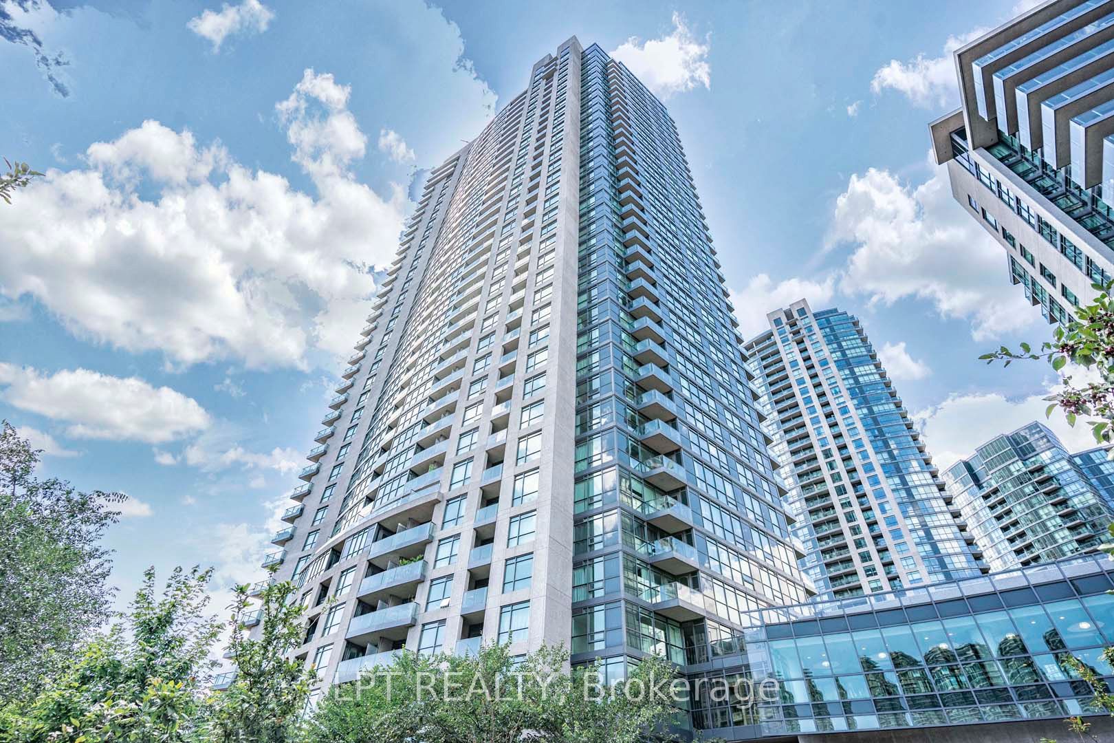 215 Fort York Boulevard 217 Property Photo 28