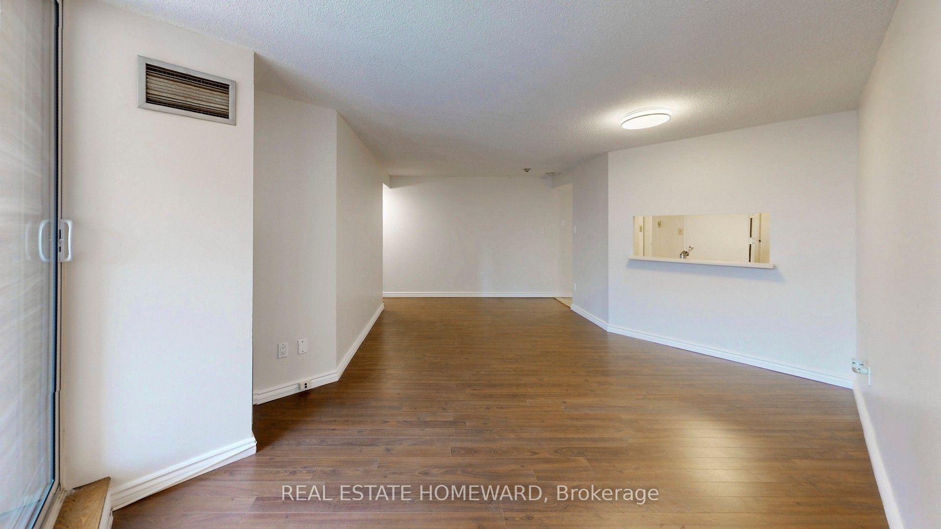 77 Maitland Place 409 Property Photo 6