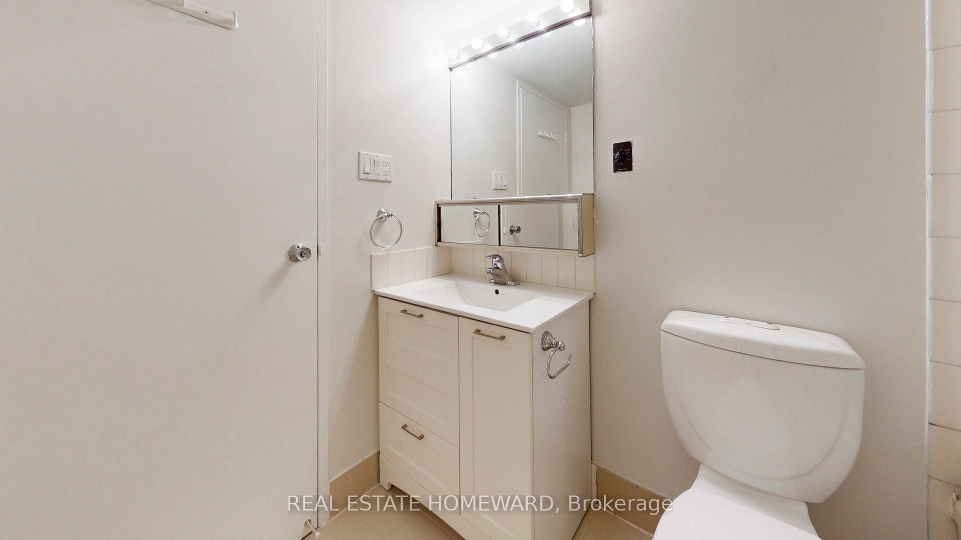 77 Maitland Place 409 Property Photo 12