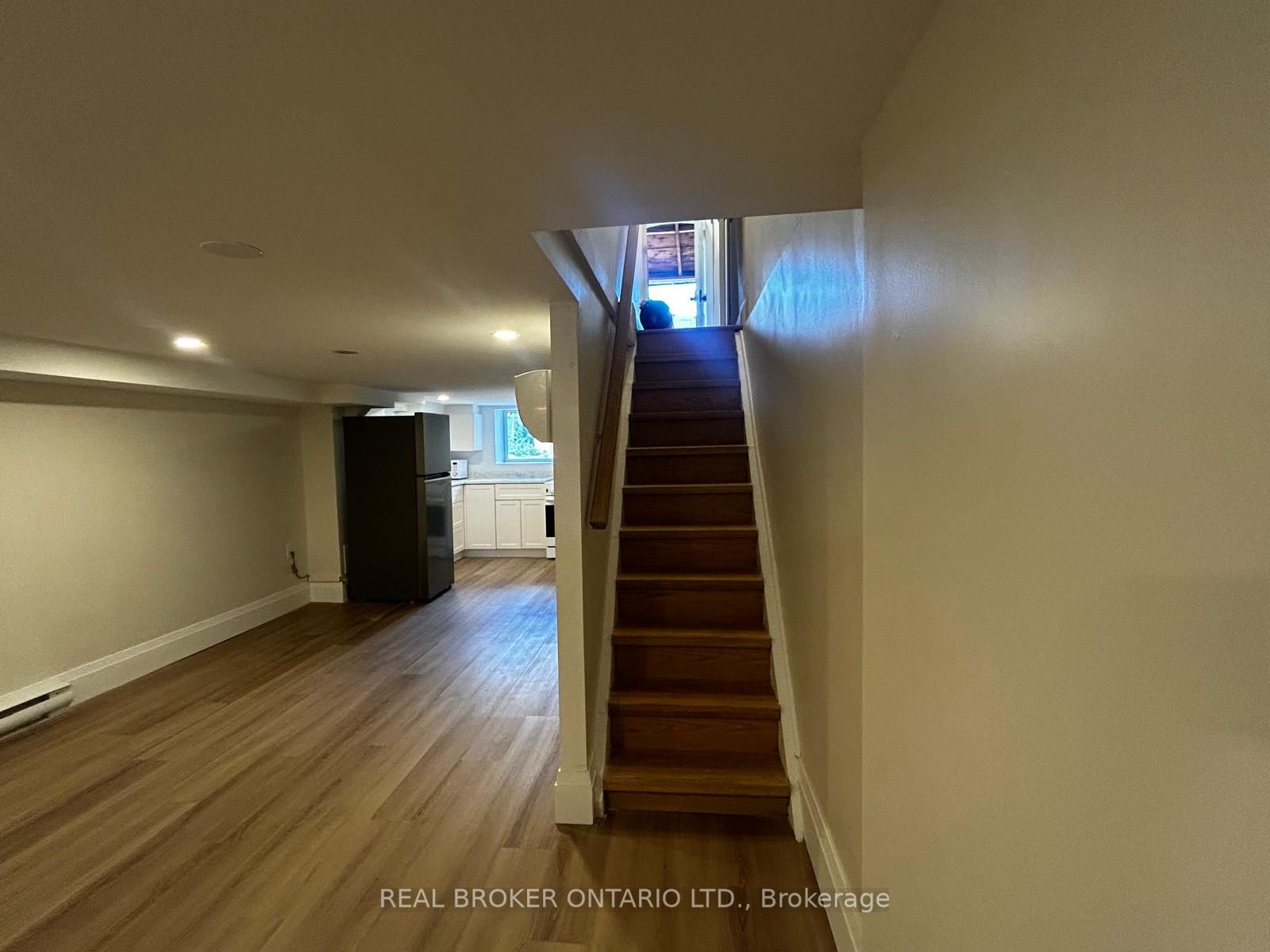 659 Vaughan Road 3 Property Photo 1