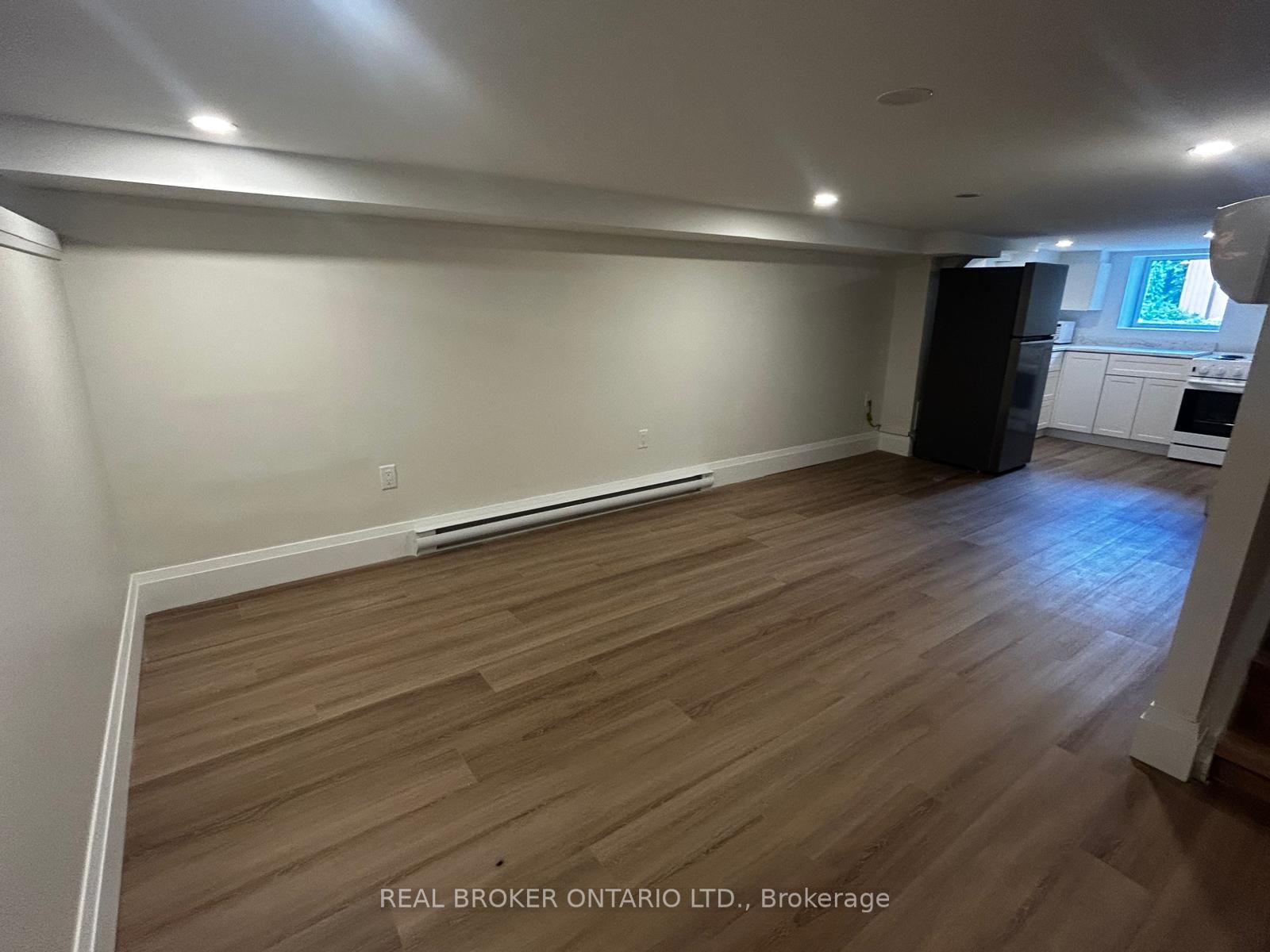 659 Vaughan Road 3 Property Photo 2