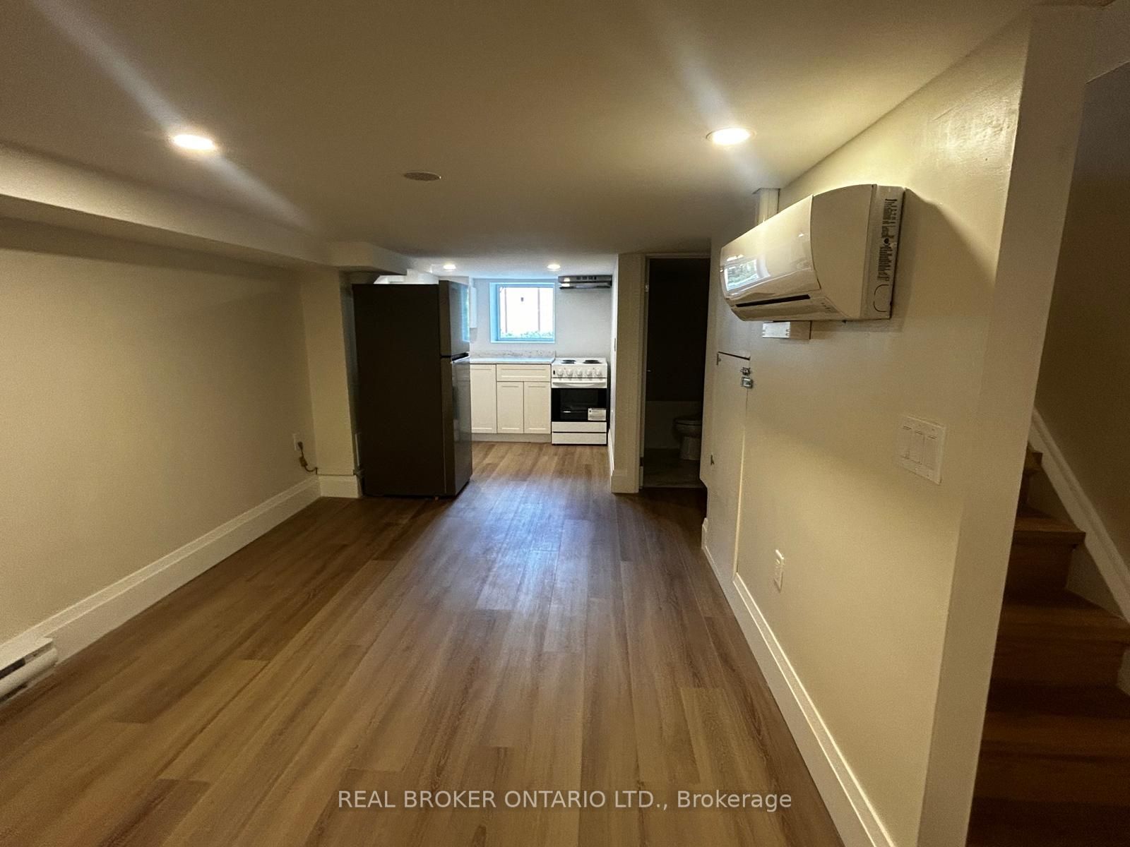 659 Vaughan Road 3 Property Photo 3