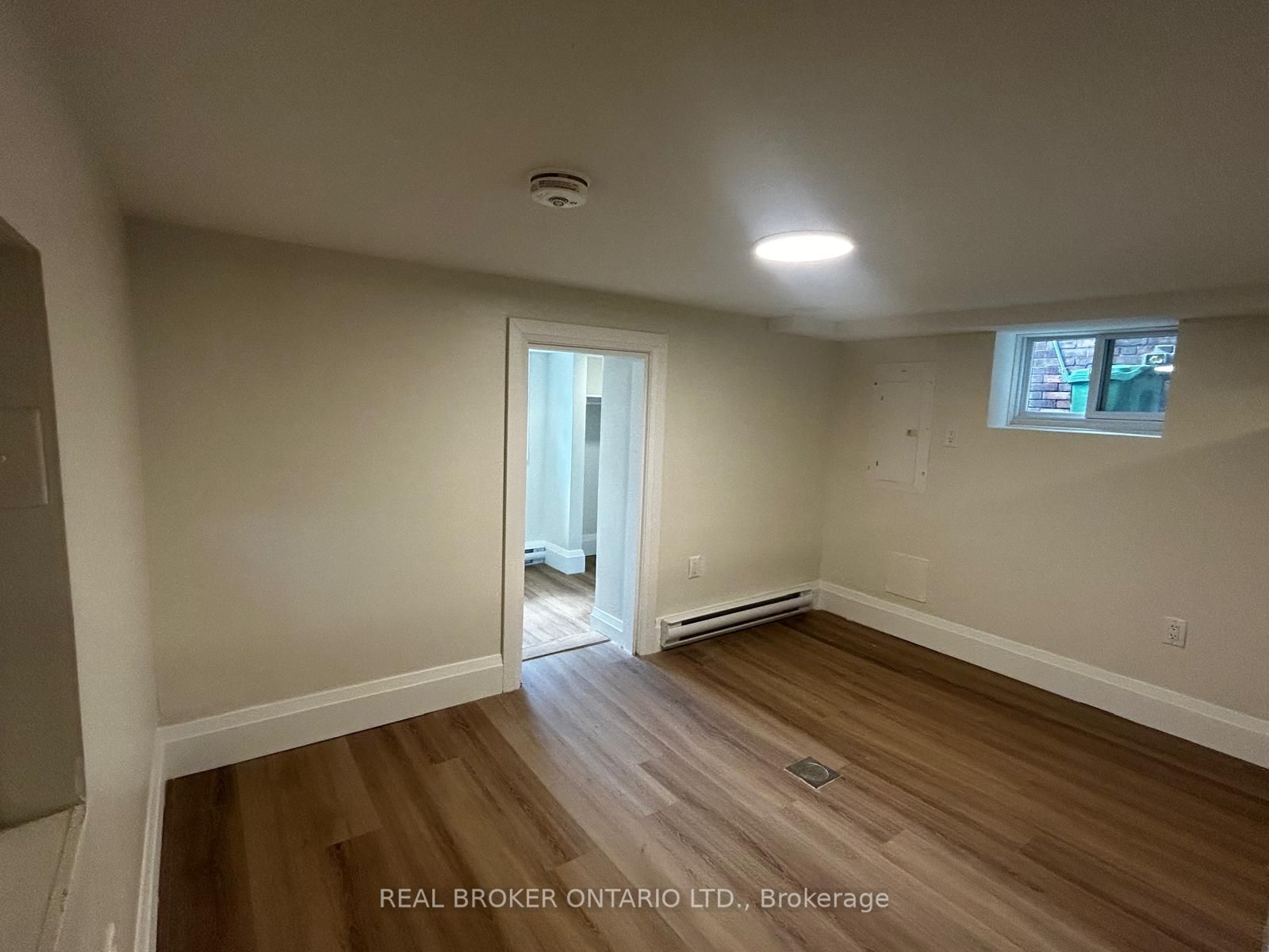 659 Vaughan Road 3 Property Photo 10