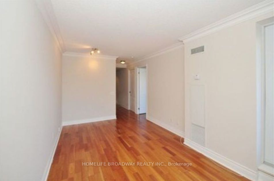 2 Clairtrell Road 315 Property Photo 7