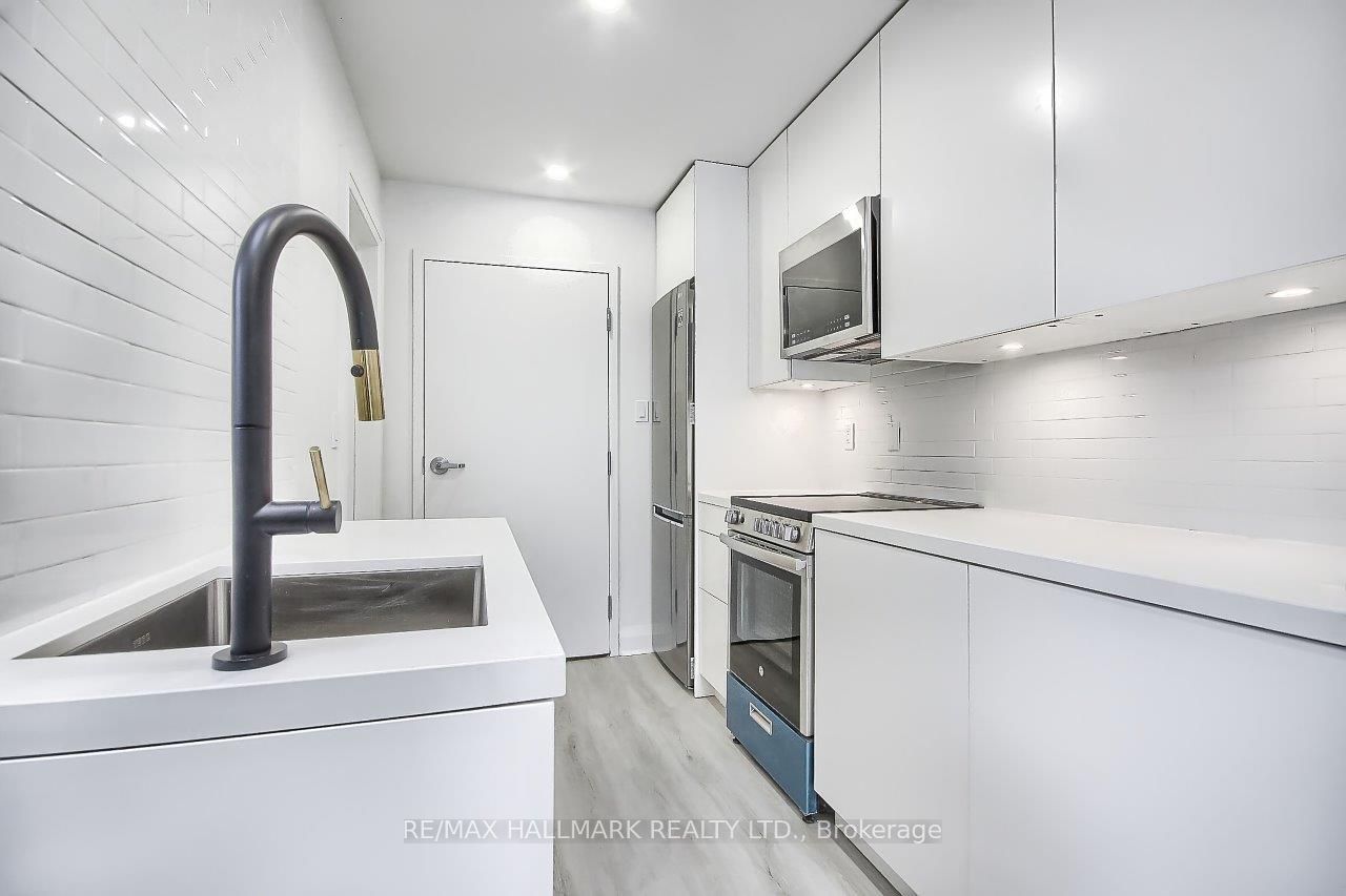 415 Dundas Street E 2 Property Photo 3