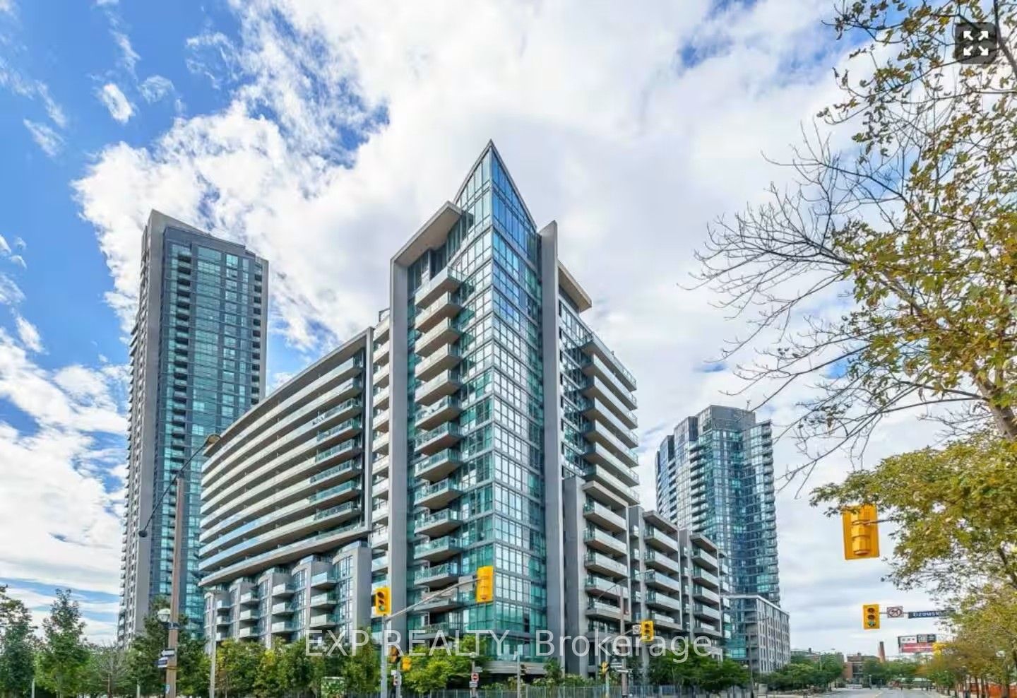 209 Fort York Boulevard 465 Property Photo 1