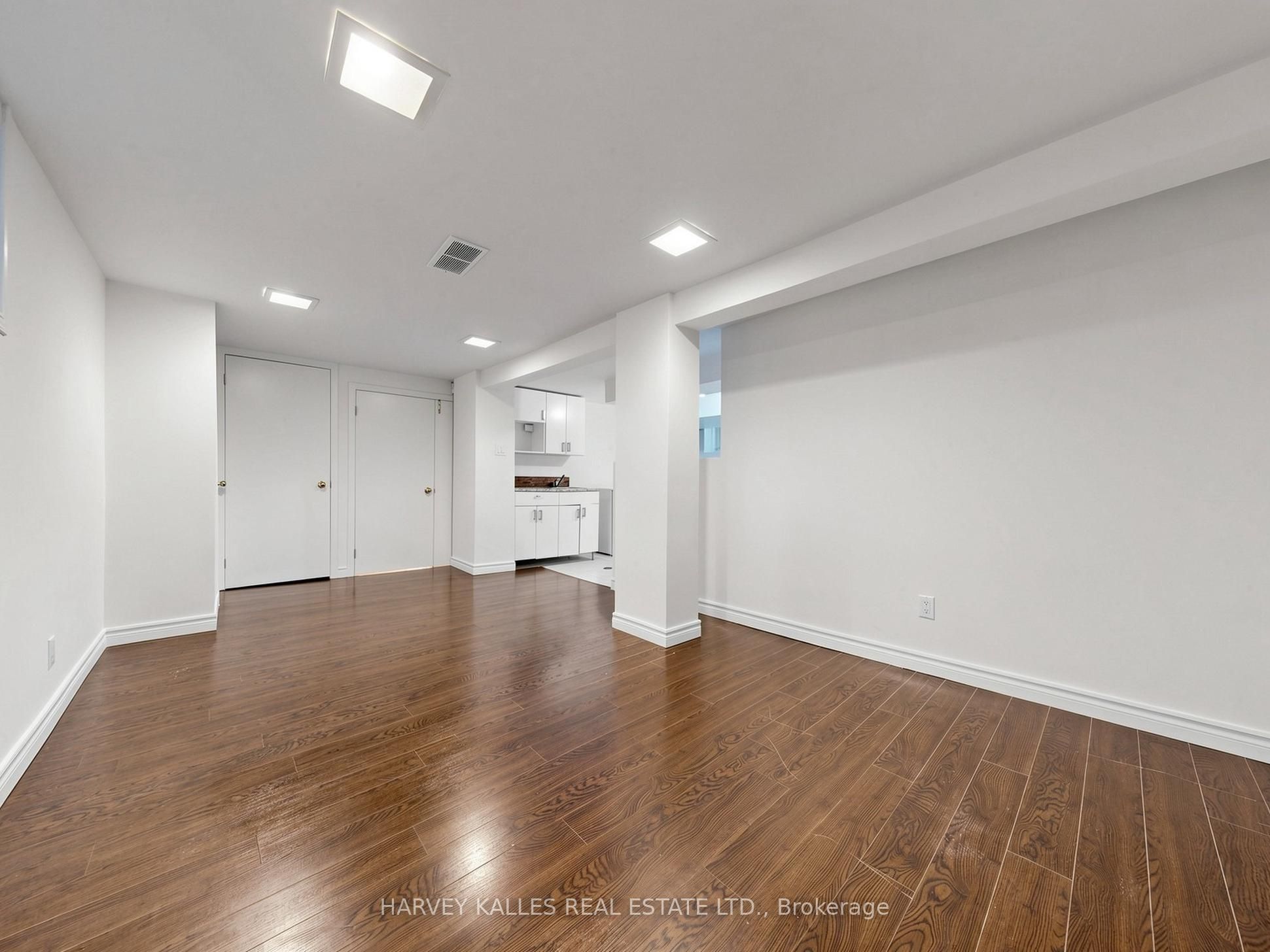 87 Combe Avenue Property Photo 28