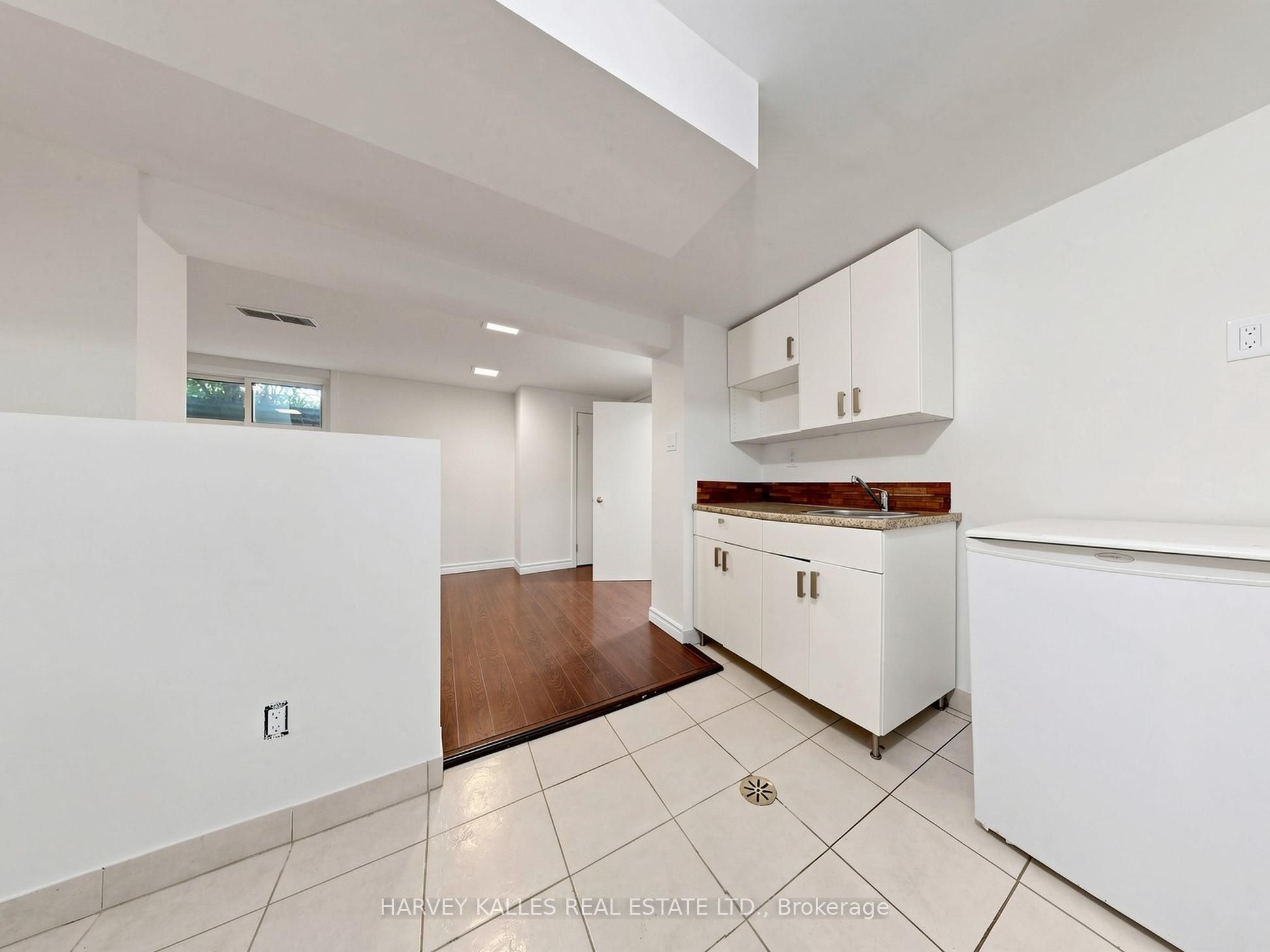 87 Combe Avenue Property Photo 30