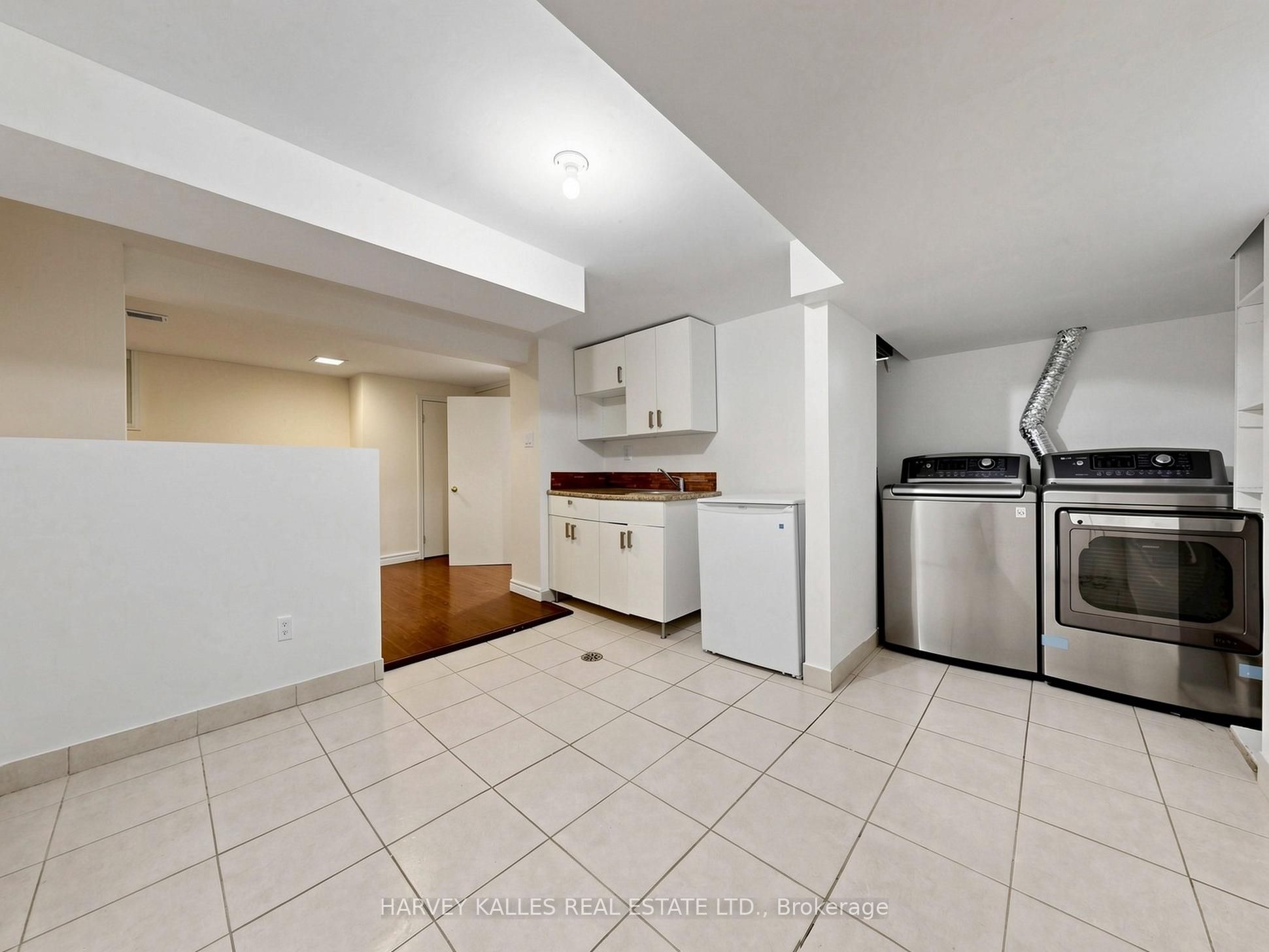 87 Combe Avenue Property Photo 31