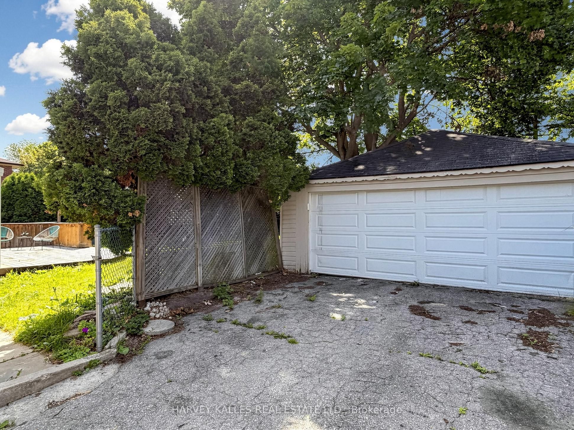 87 Combe Avenue Property Photo 34