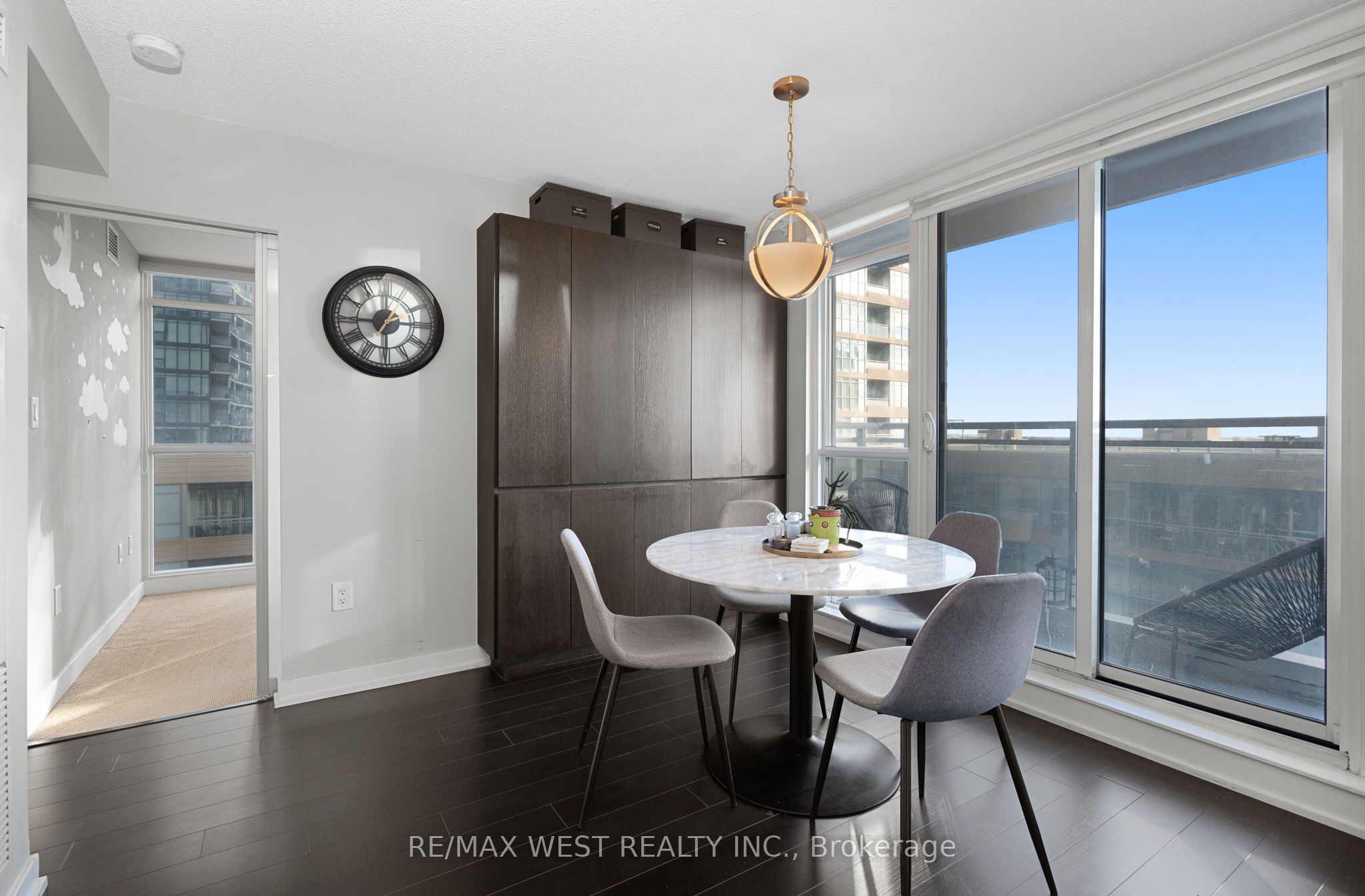 15 Iceboat Terrace 1106 Property Photo 6