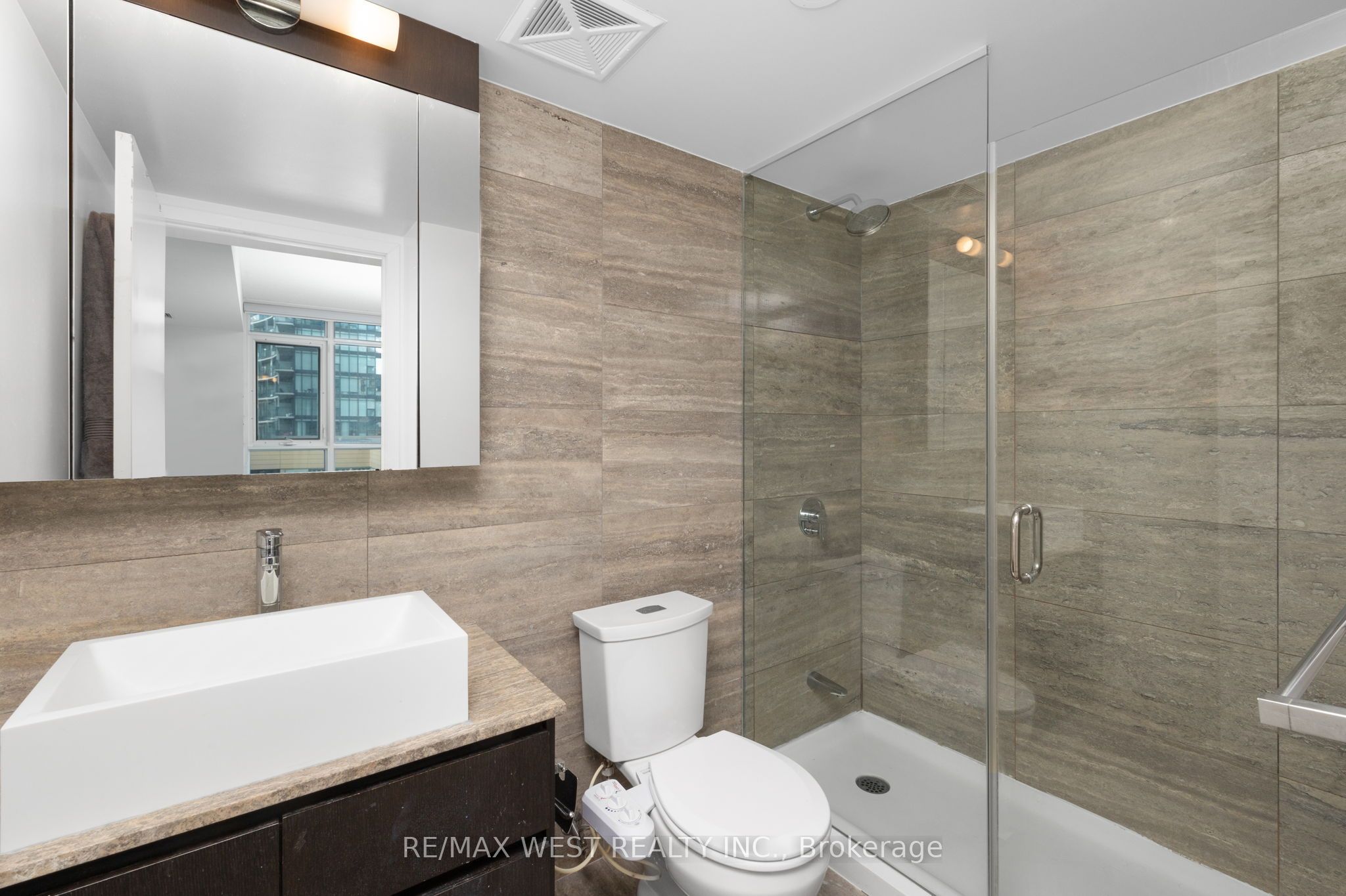 15 Iceboat Terrace 1106 Property Photo 12