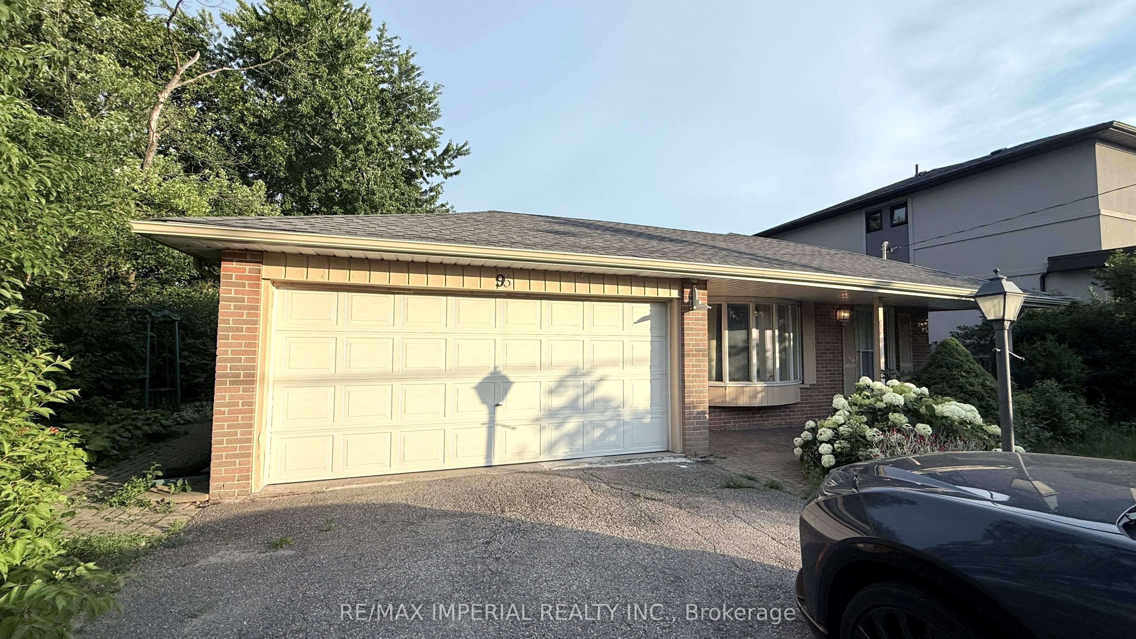 95 Pleasant View Drive Property Photo 1