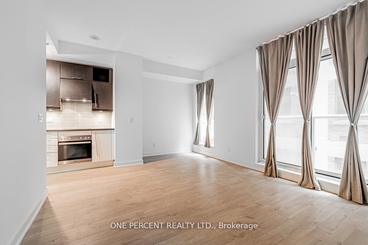 30 Nelson Street 426 Property Photo 7