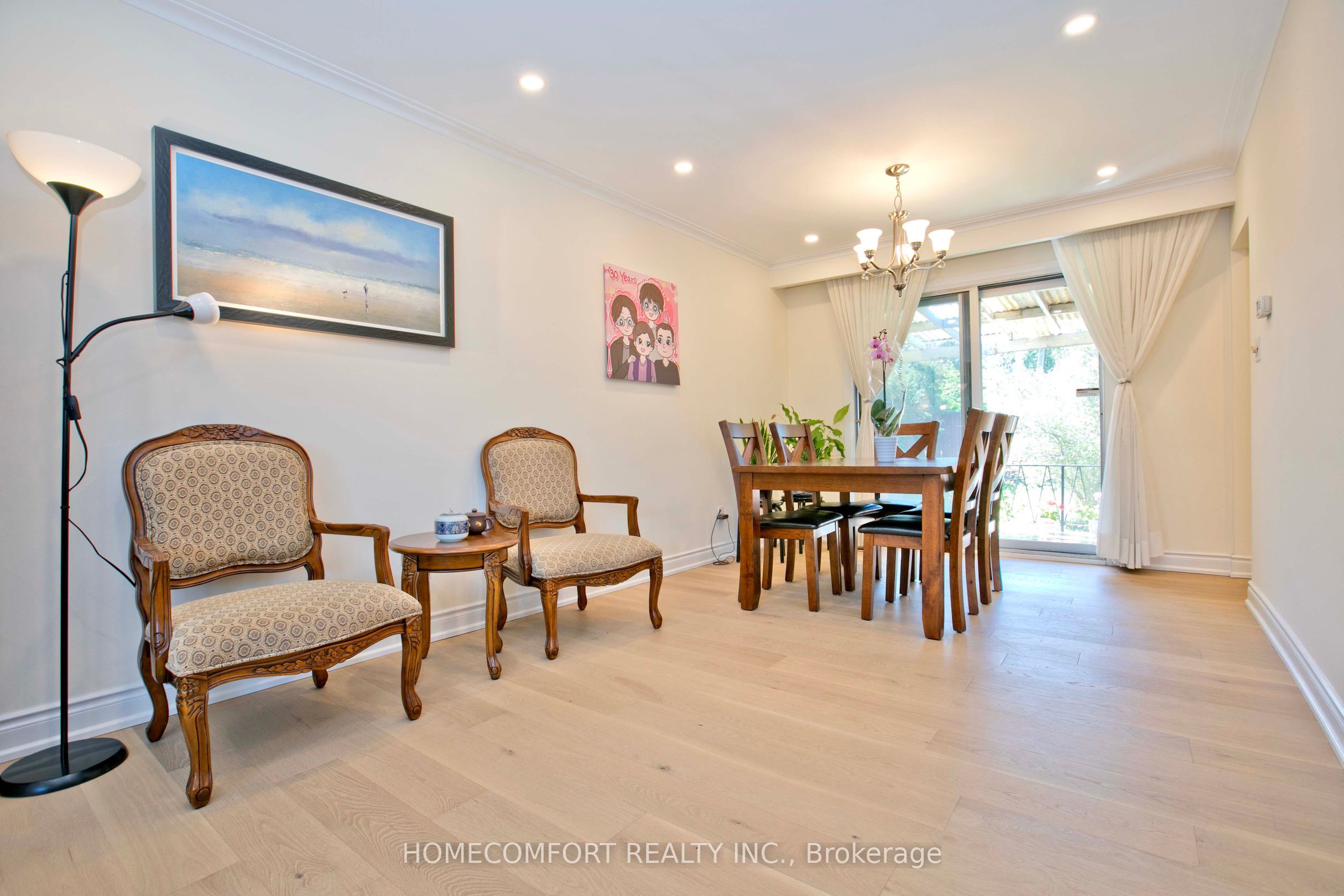 19 Oldborough Circle Upper Property Photo 6