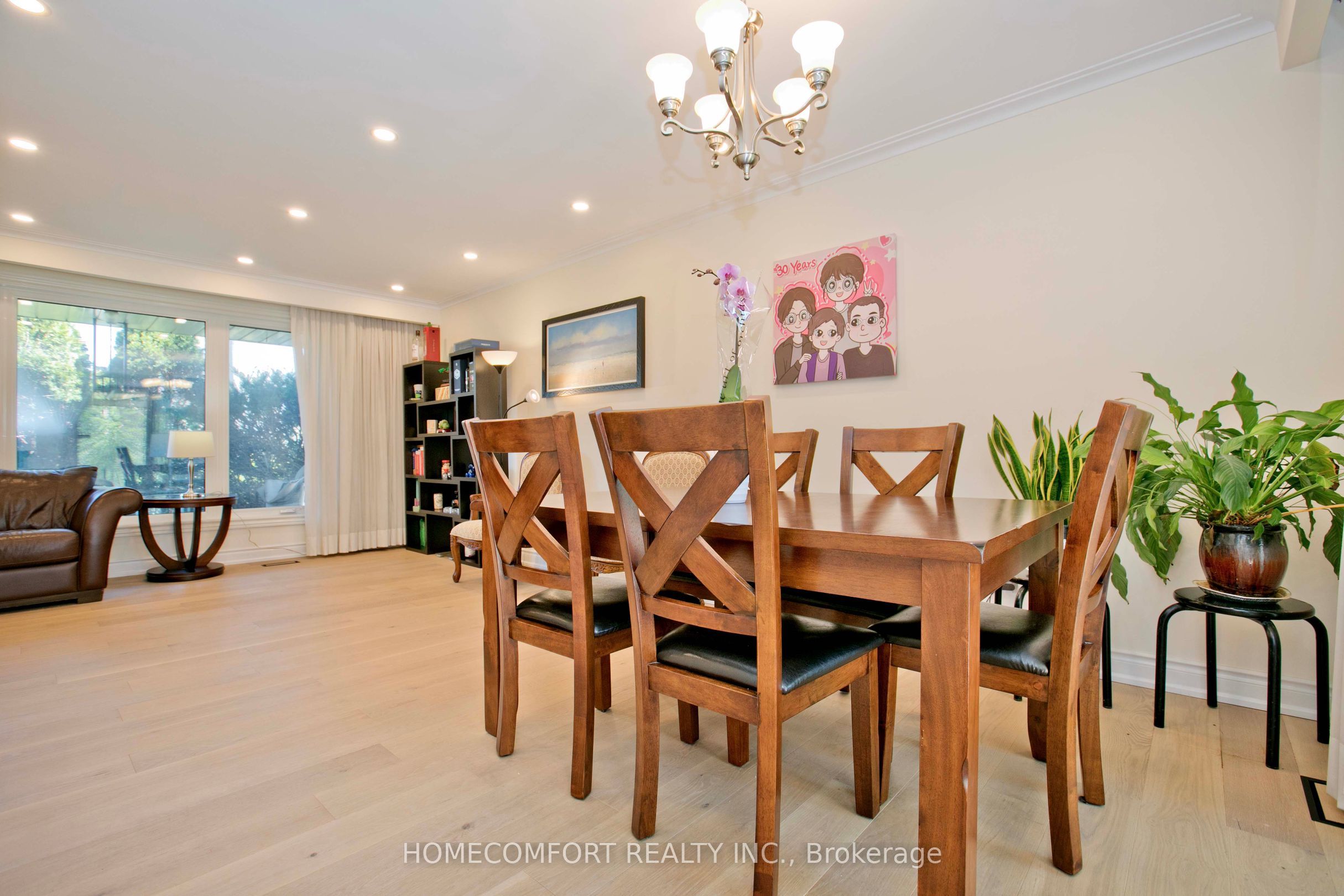 19 Oldborough Circle Upper Property Photo 7
