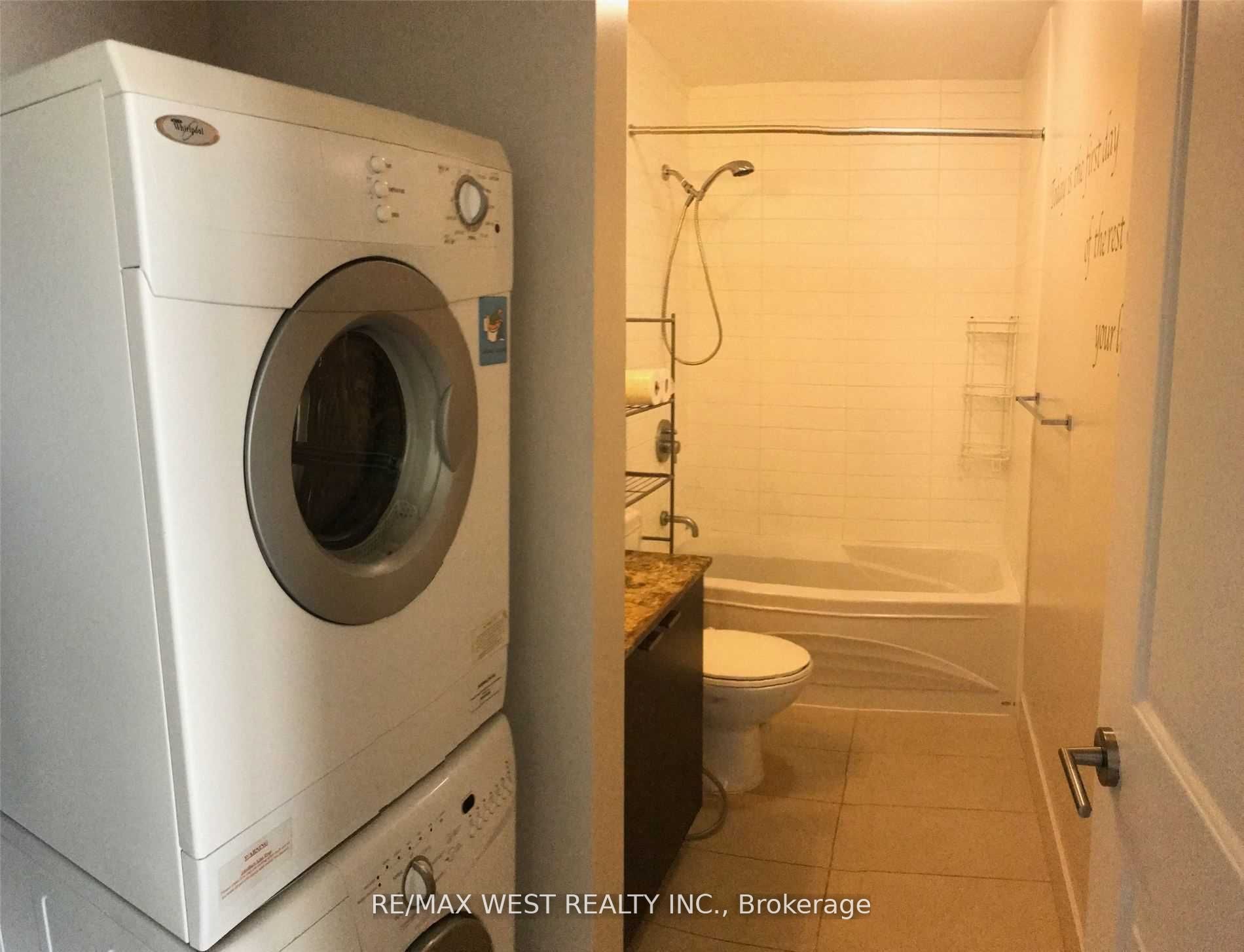 23 Sheppard Avenue E 2107 Property Photo 6